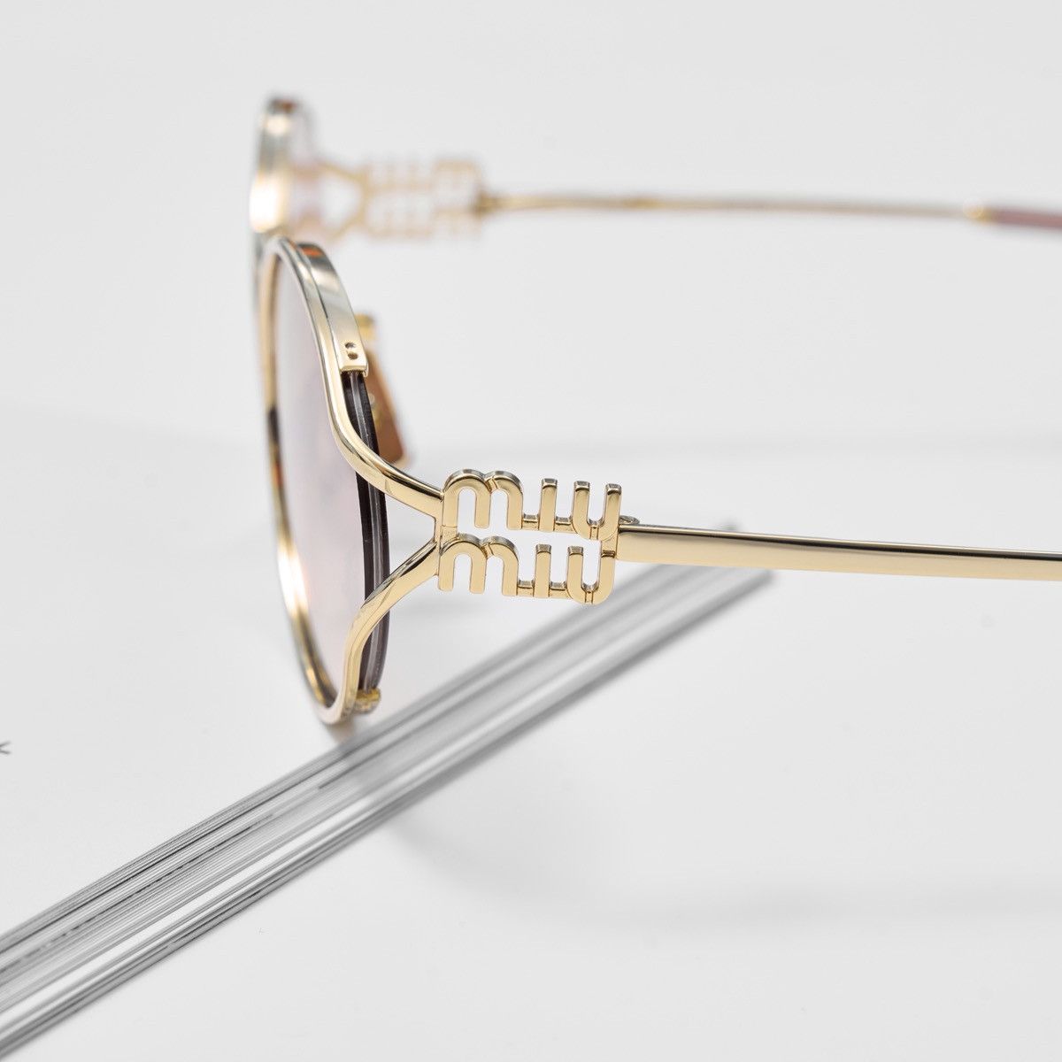 Miu Miu MIU MIU 0MU 52YS 5AK06S SUNGLASSES Size ONE SIZE - 3 Thumbnail