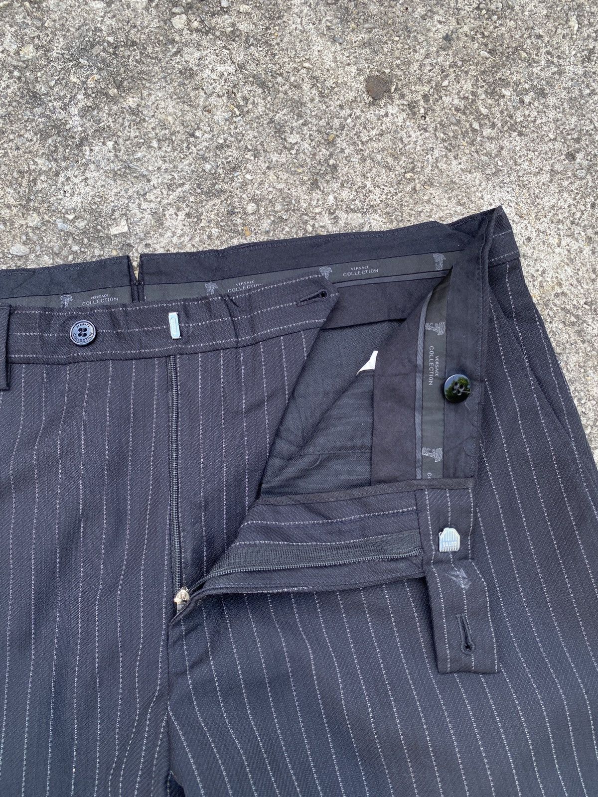 Versace × Versace Jeans Couture VERSACE BLACK FINE SILVER PINSTRIPE TROUSER PANT Size US 33 - 10 Thumbnail