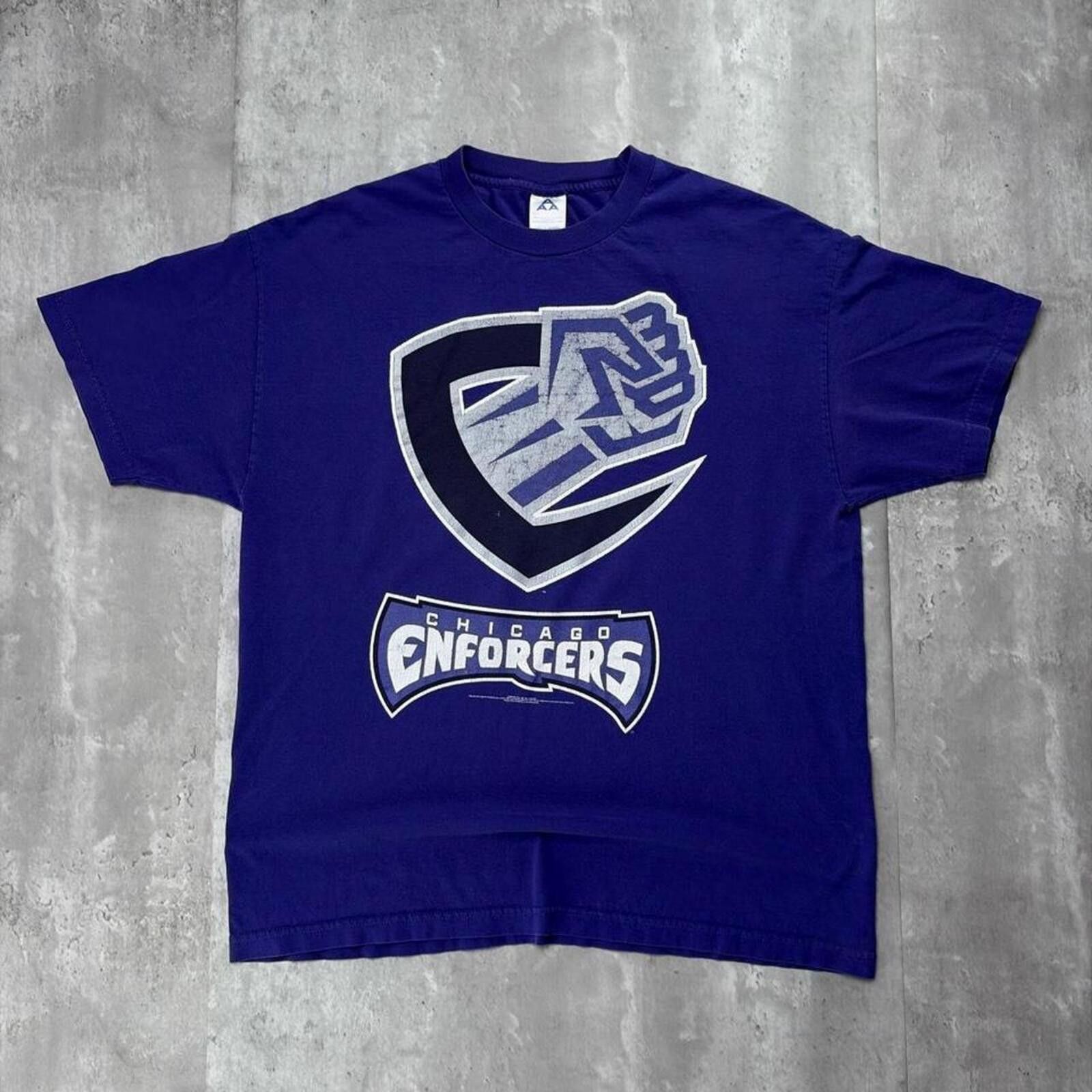 AAA Vintage XFL Chicago Enforcers Defunct Football T-Shirt Size US XL / EU 56 / 4 - 1 Thumbnail