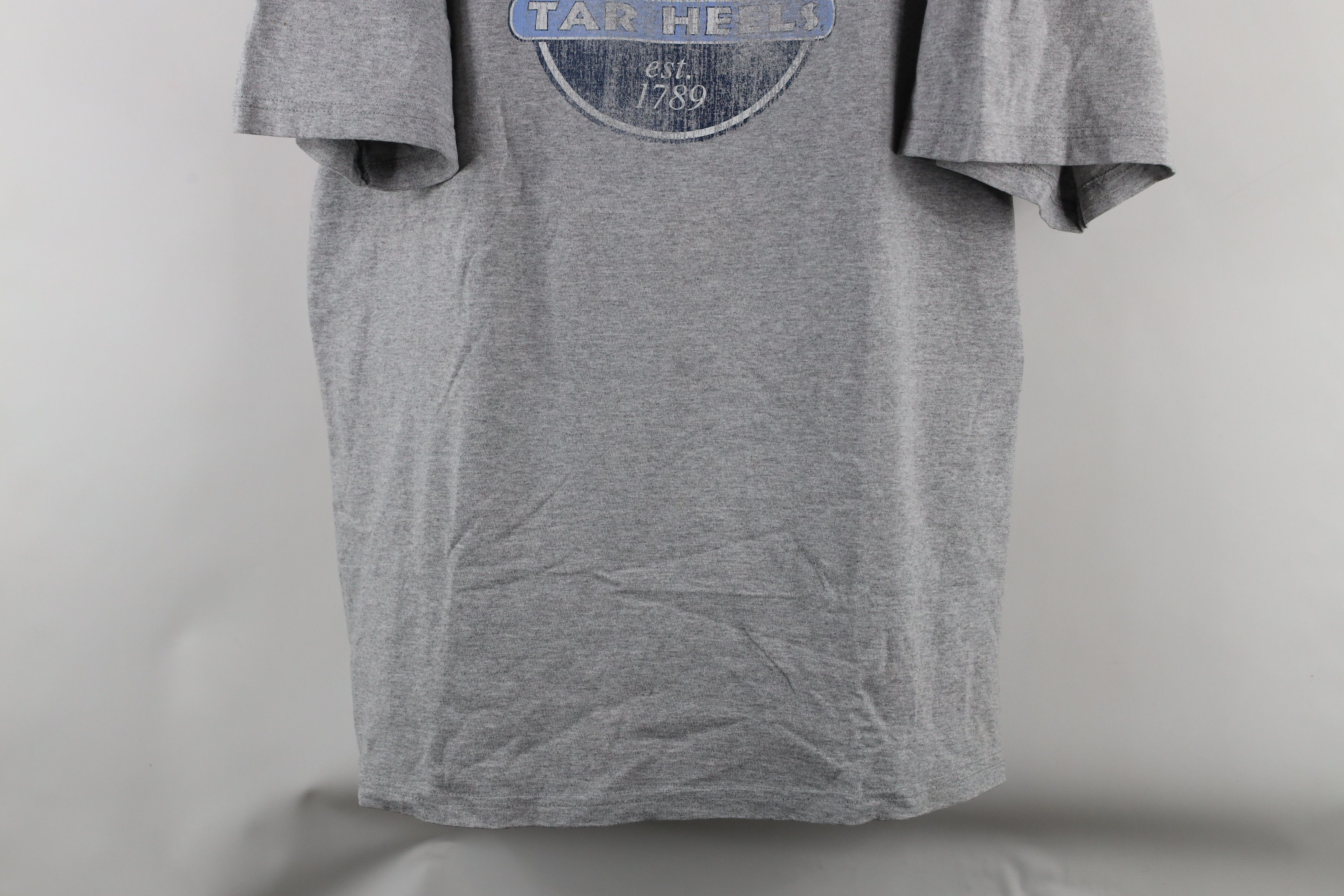 Vintage Vintage 90s University of North Carolina Tar Heels T-Shirt Size US XL / EU 56 / 4 - 3 Thumbnail