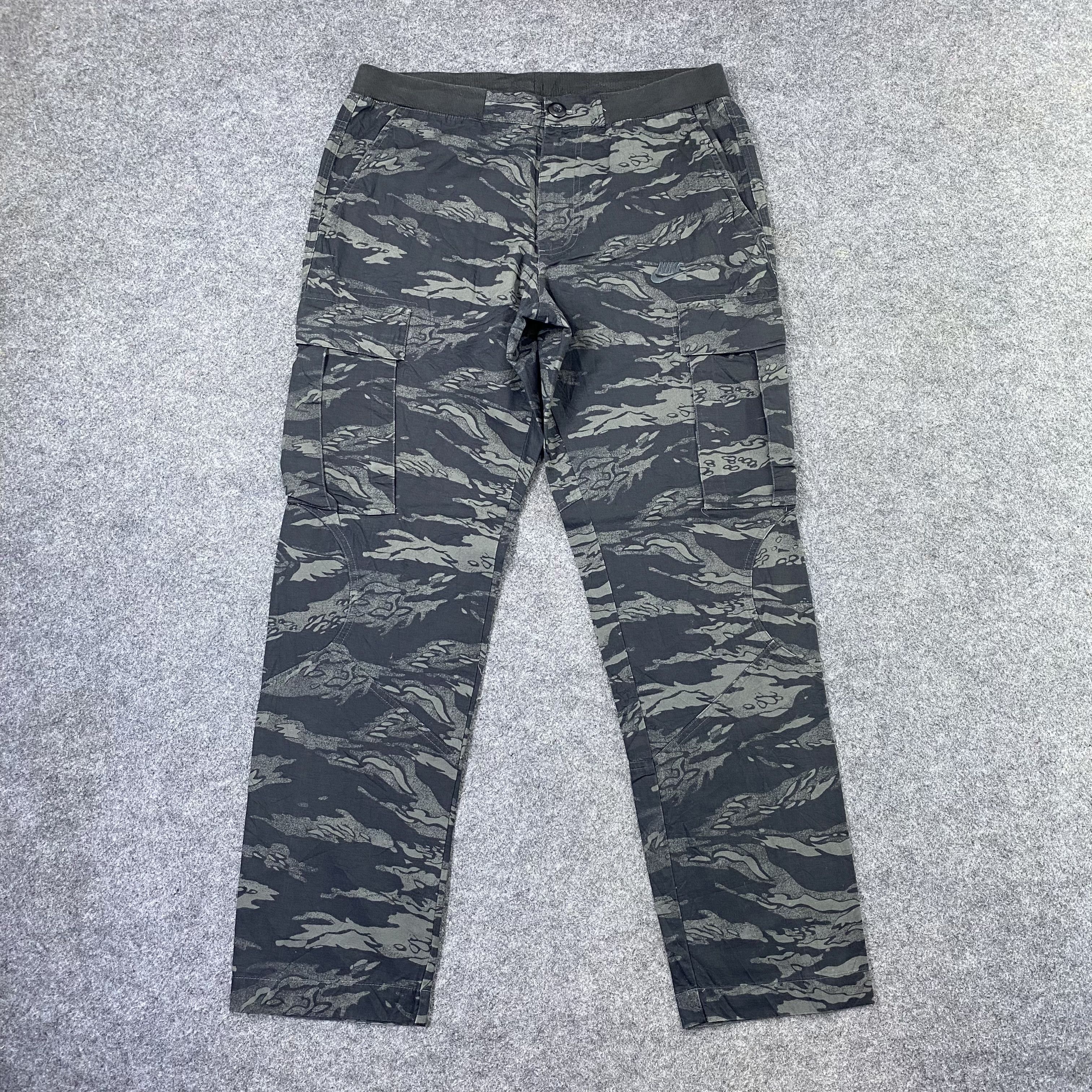 Nike Jungle Camo Cargo Pants By Nike-C008 Size US 33 - 1 Thumbnail