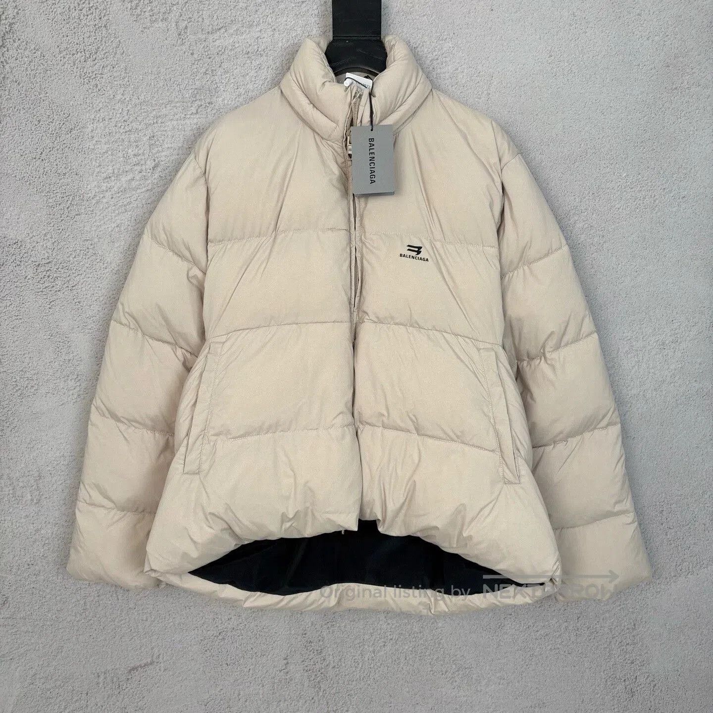 Balenciaga balenciaga beige double hook puffer jacket. Size US M / EU 48-50 / 2 - 1 Thumbnail
