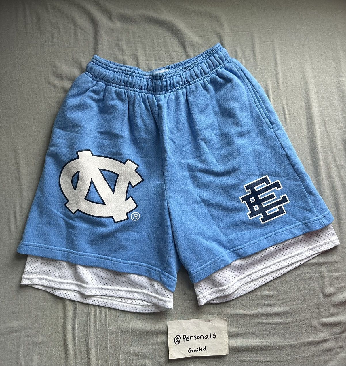 Eric Emanuel × NCAA Eric Emanuel North Carolina Double Layer Shorts Medium Size US 32 / EU 48 - 2 Thumbnail