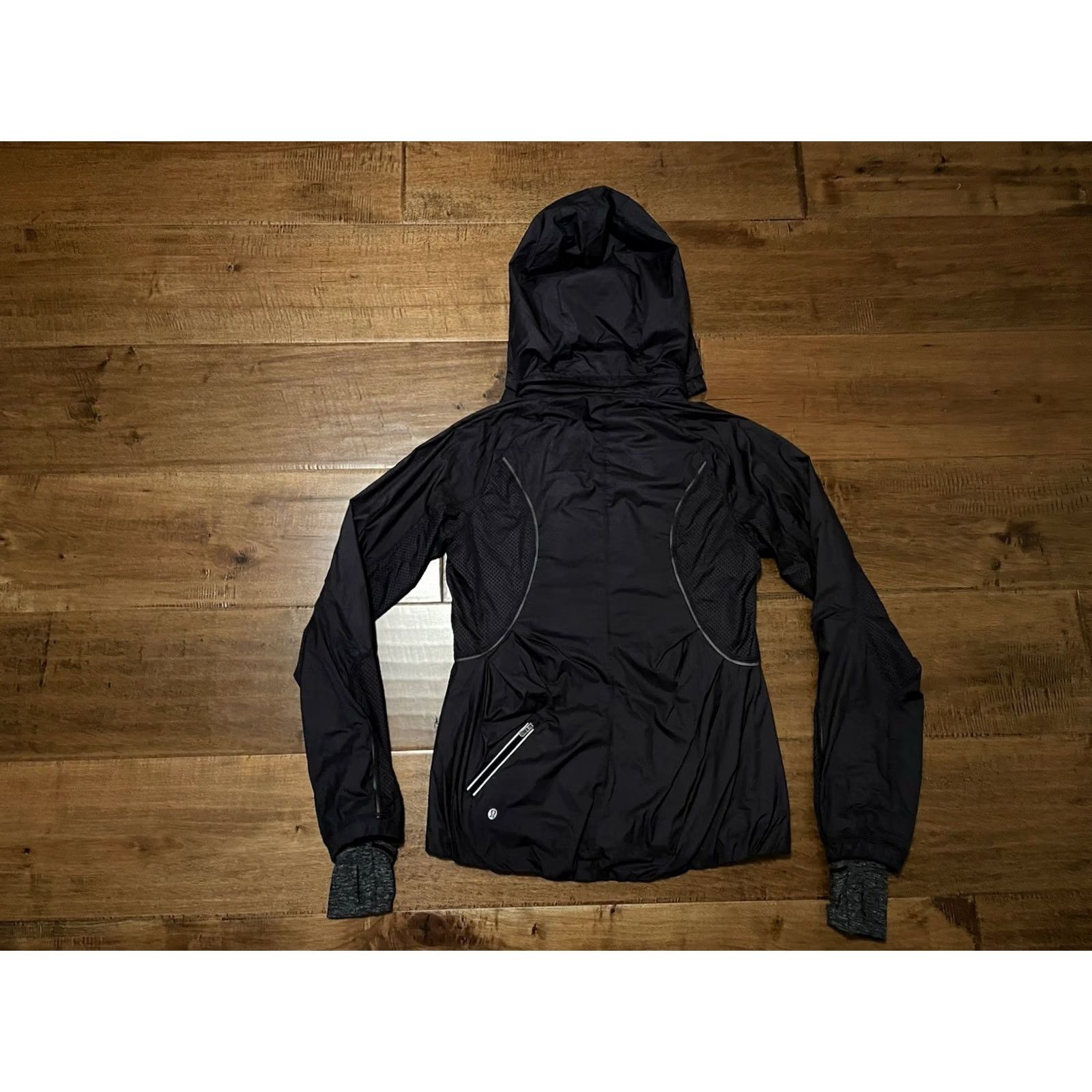 Lululemon Lululemon Pack It Up Jacket Women's 6 Black Reflective Stripe Hooded Athletic Size M / US 6-8 / IT 42-44 - 4 Thumbnail