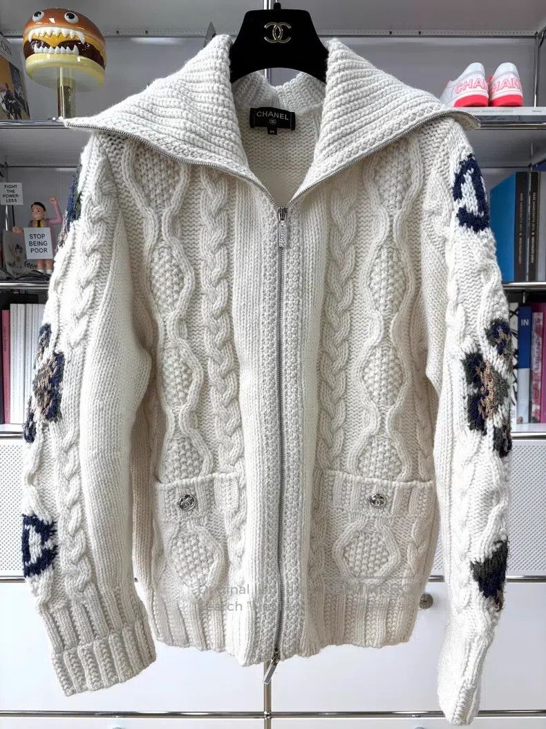 Chanel Chanel 24N Ski Series White Lapel Hemp Knitted Jacket Size XXS / US 00 / IT 34 - 1 Thumbnail