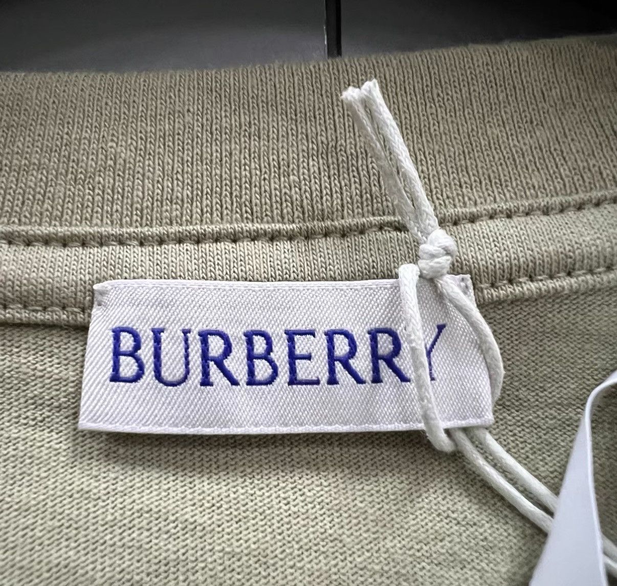 Burberry Burberry Light Green Crew Neck Short-Sleeve T-shirt J41 Size US XXS / EU 40 - 4 Thumbnail