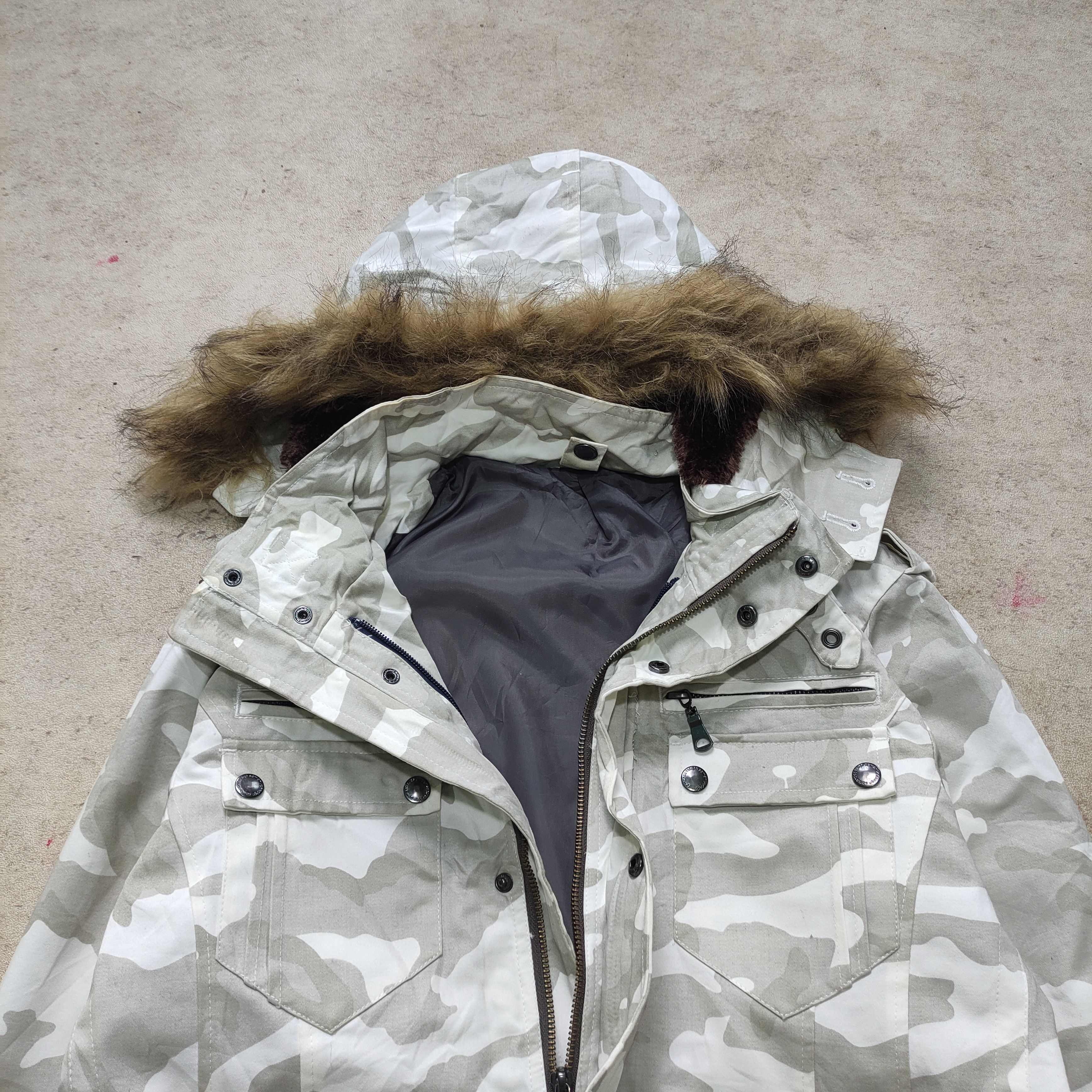 Tornado Mart Semantic Design Fur Jacket Camo 2000s Size US L / EU 52-54 / 3 - 8 Thumbnail