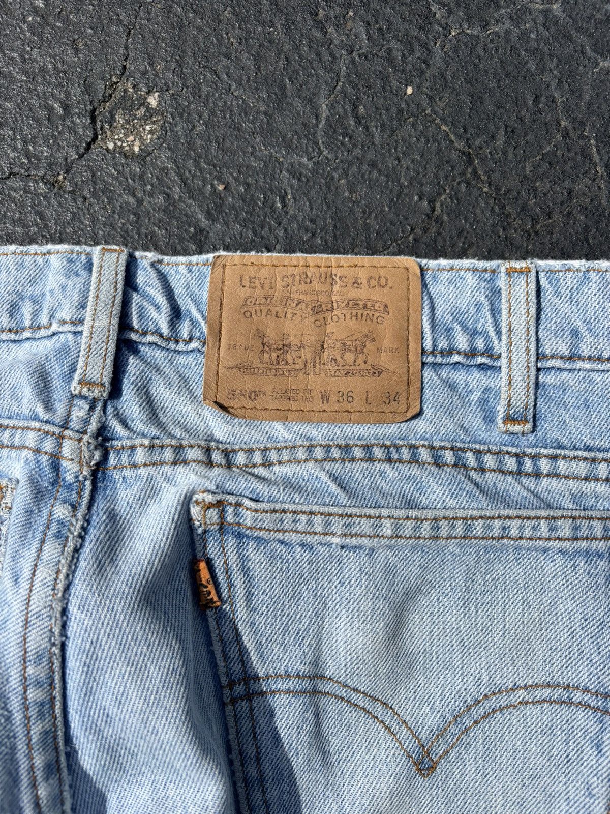 Vintage Vintage Levis 550 1990s Orange Tab Jeans 34x30 Size US 34 / EU 50 - 3 Thumbnail