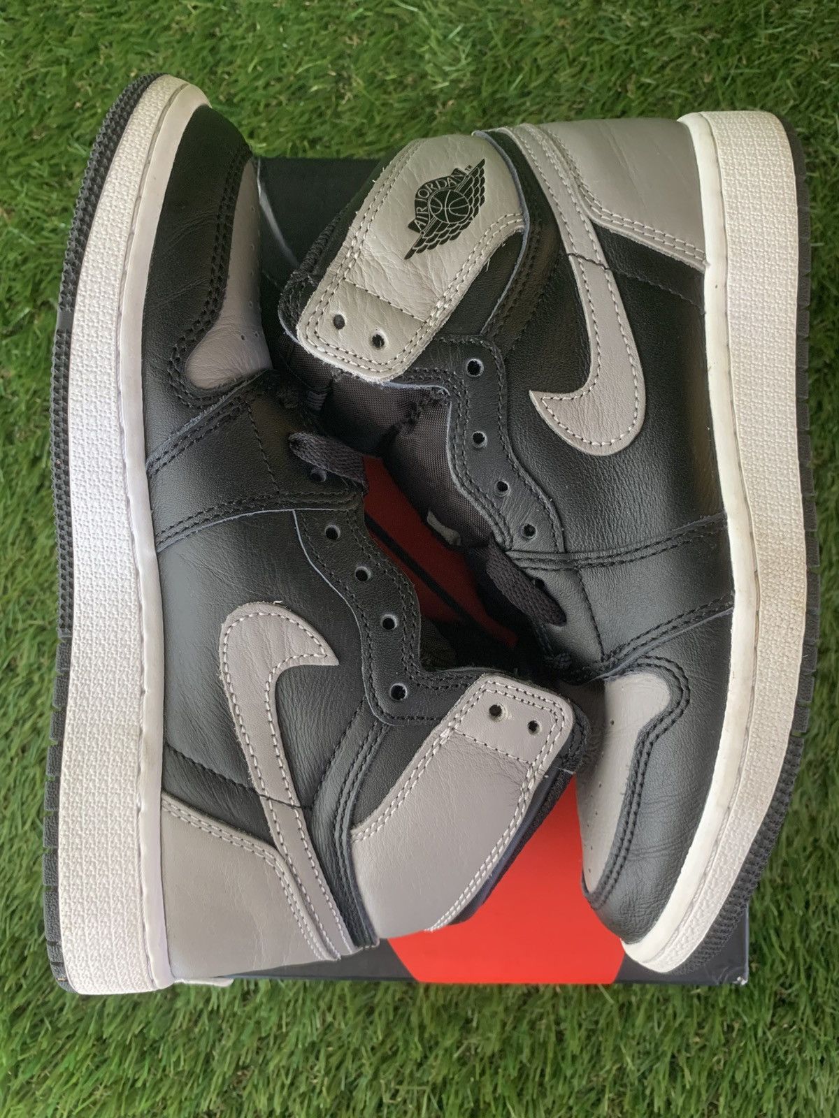 Jordan Brand Air Jordan 1 "Shadow" GS Size US 5 / EU 37 - 5 Thumbnail