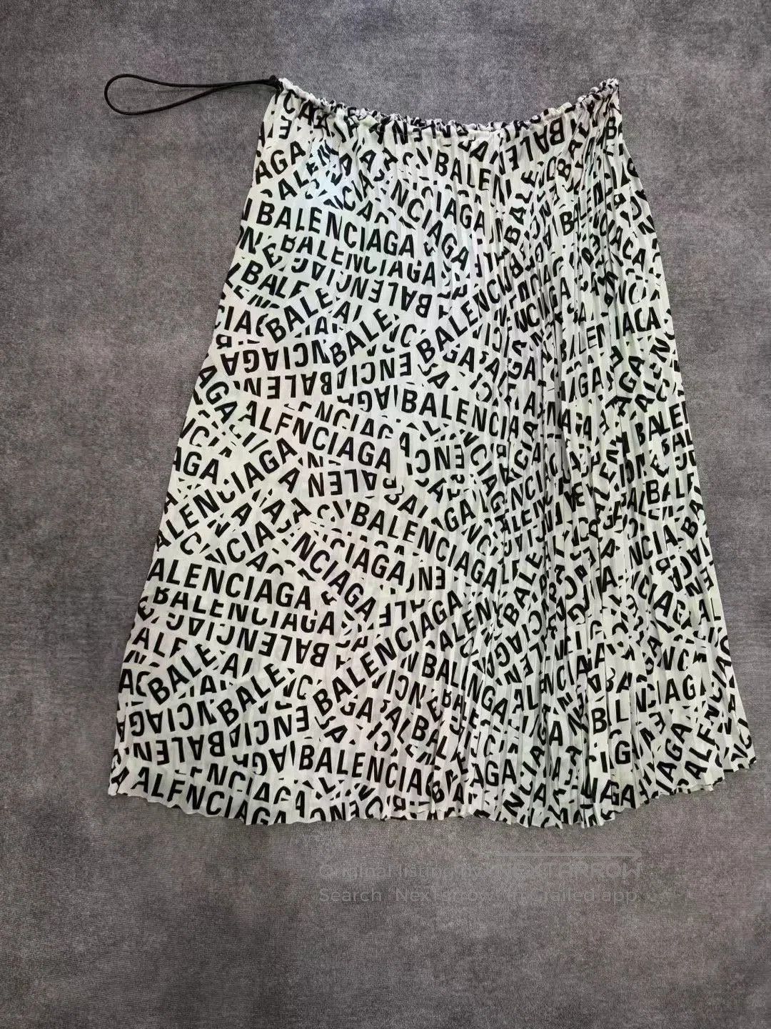 Balenciaga Balenciaga Logo Pleated Skirt. Size US 34 / EU 50 - 1 Thumbnail