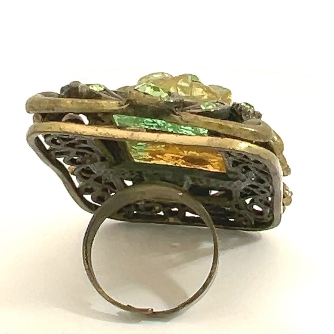 & Other Stories Vintage Green Blue Rhinestone Ring Huge Molded Flower Center Size ONE SIZE - 8 Thumbnail