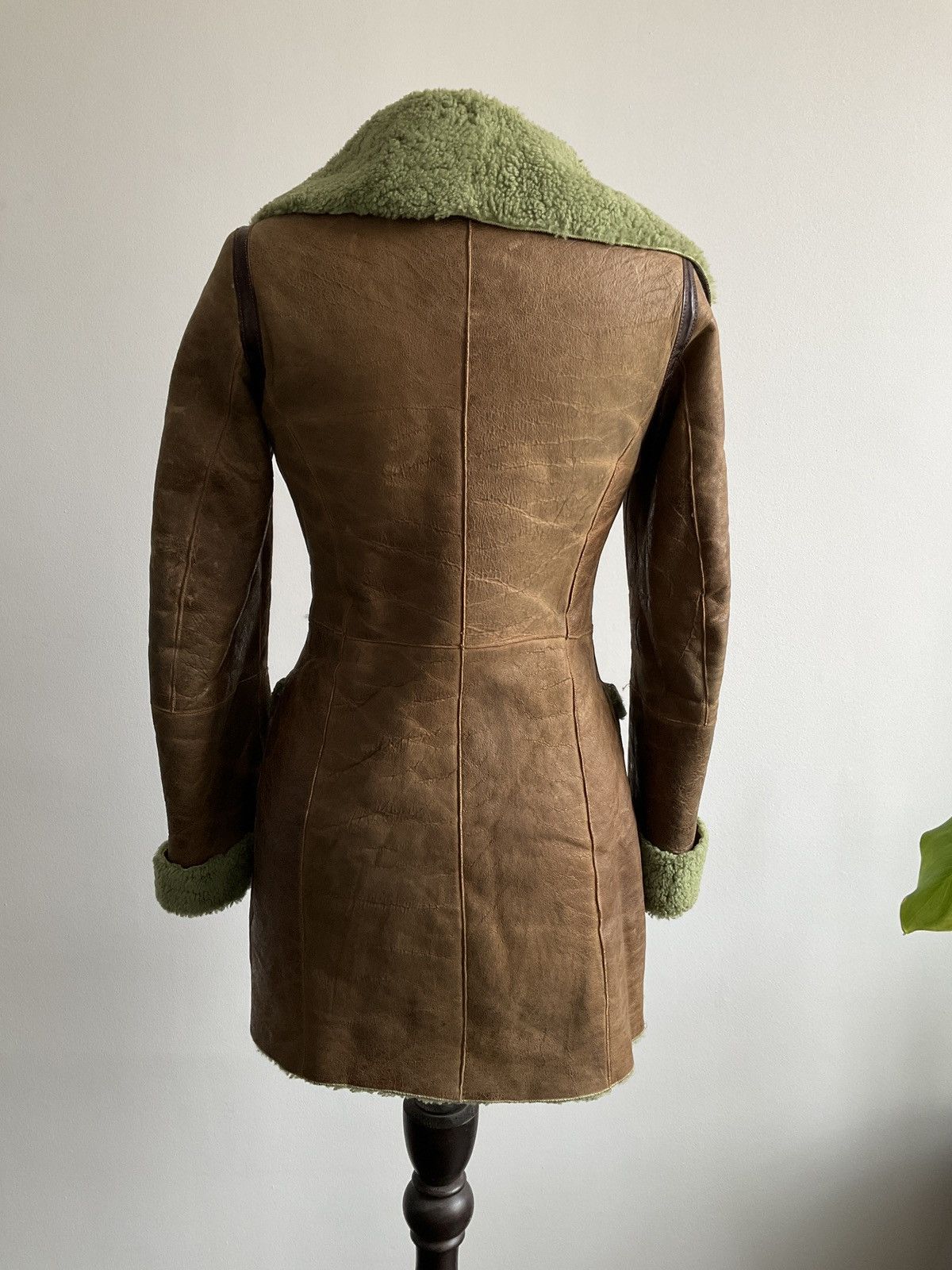 Vintage Vintage leather coat with green fur lining Size S / US 4 / IT 40 - 15 Thumbnail