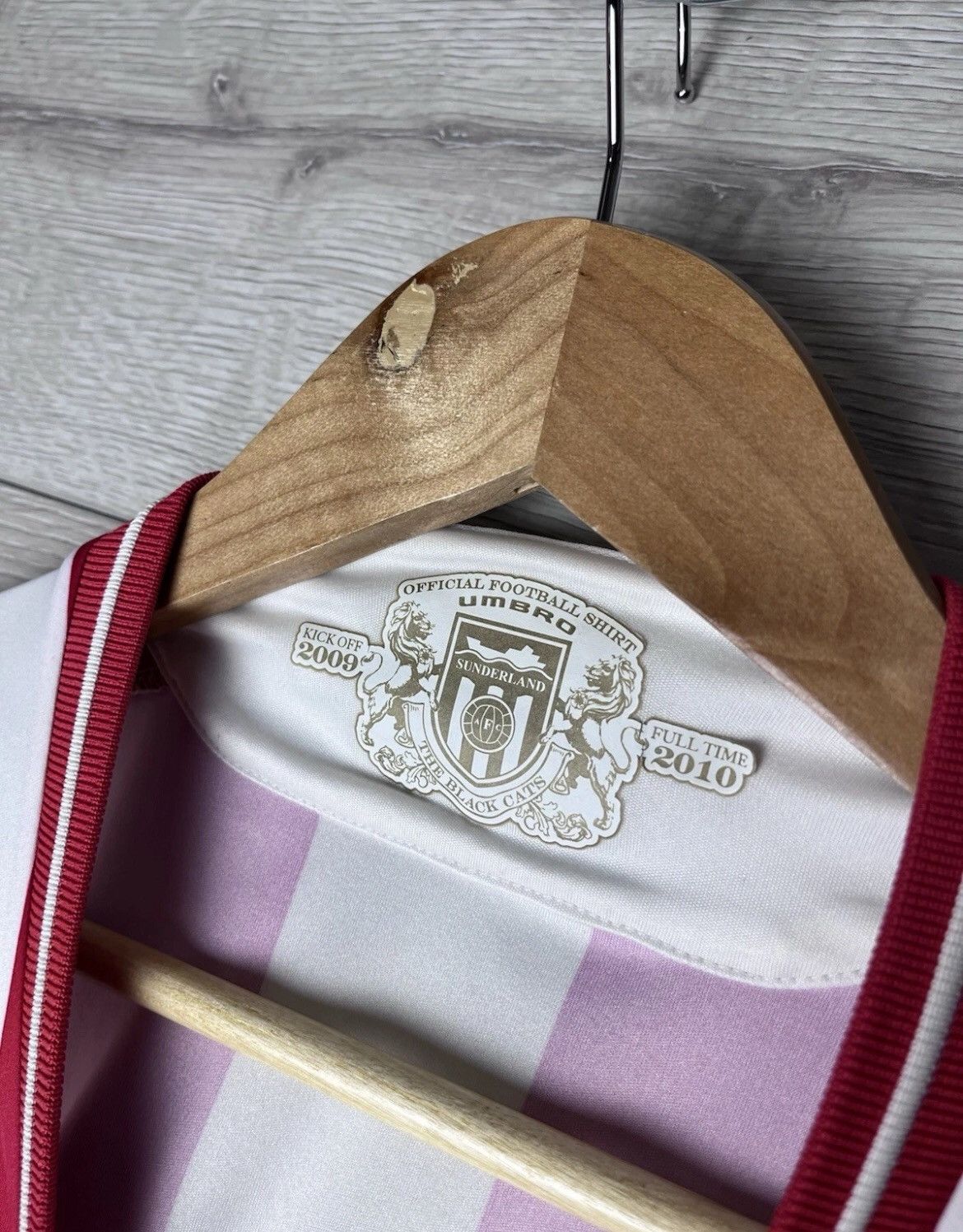 Umbro Vintage men’s soccer jersey Umbro Sunderland FC Size US L / EU 52-54 / 3 - 7 Thumbnail