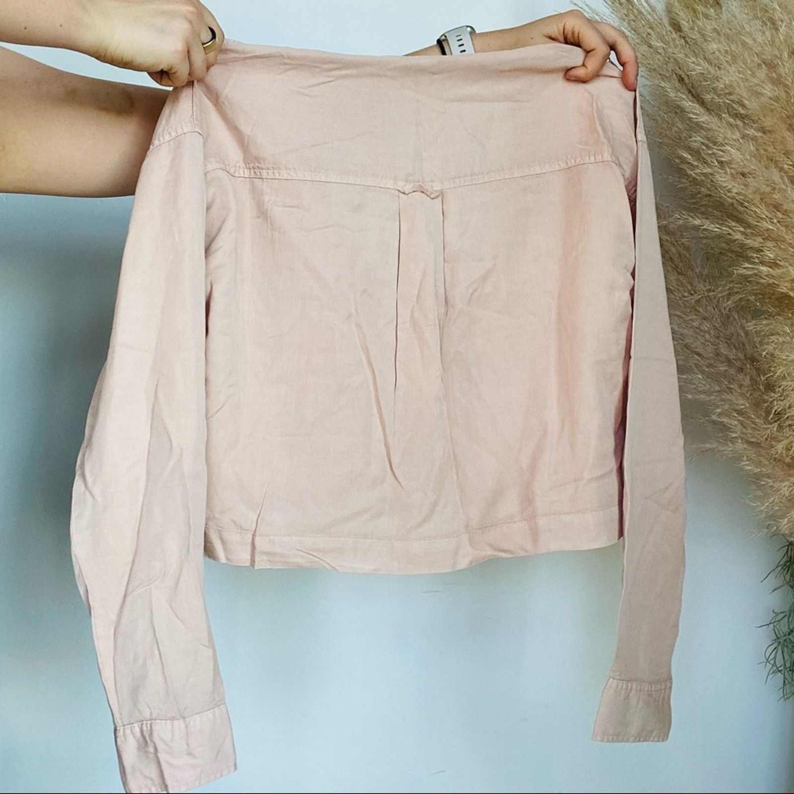 Forever 21 FOREVER Blush Pink Button Long Sleeve Crop Top Blouse Shirt Size M / US 6-8 / IT 42-44 - 5 Thumbnail