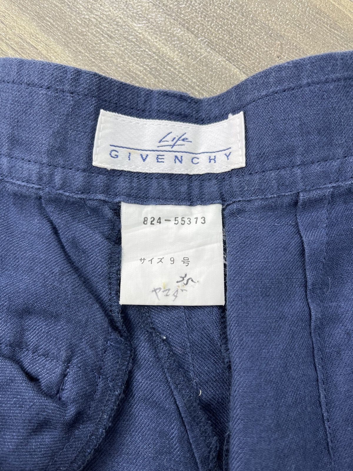 Givenchy Vintage Live Givenchy Cotton Blue Short Pants Size US 27 - 7 Thumbnail