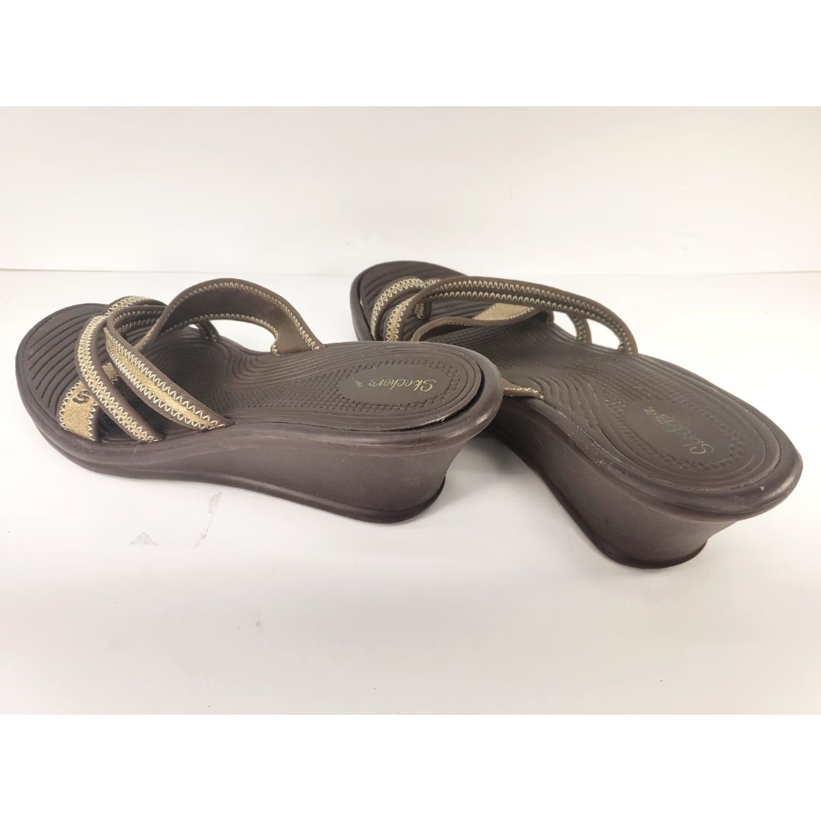 SKECHERS Skechers Sandal Womens SZ 9 Gold & Brown Thong Comfort Slip On Slide Strappy EUC Size US 9 / IT 39 - 5 Thumbnail