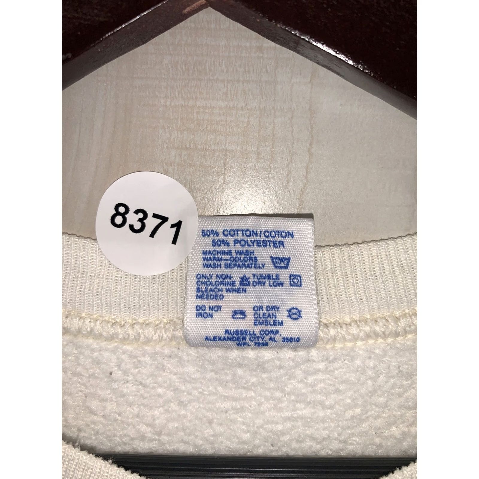 Jerzees VINTAGE Jerzees 1990s Chucks Crab Daddy Ocean City Maryland Mens Sweatshirt-L White Cotton Blend Size US L / EU 52-54 / 3 - 5 Thumbnail
