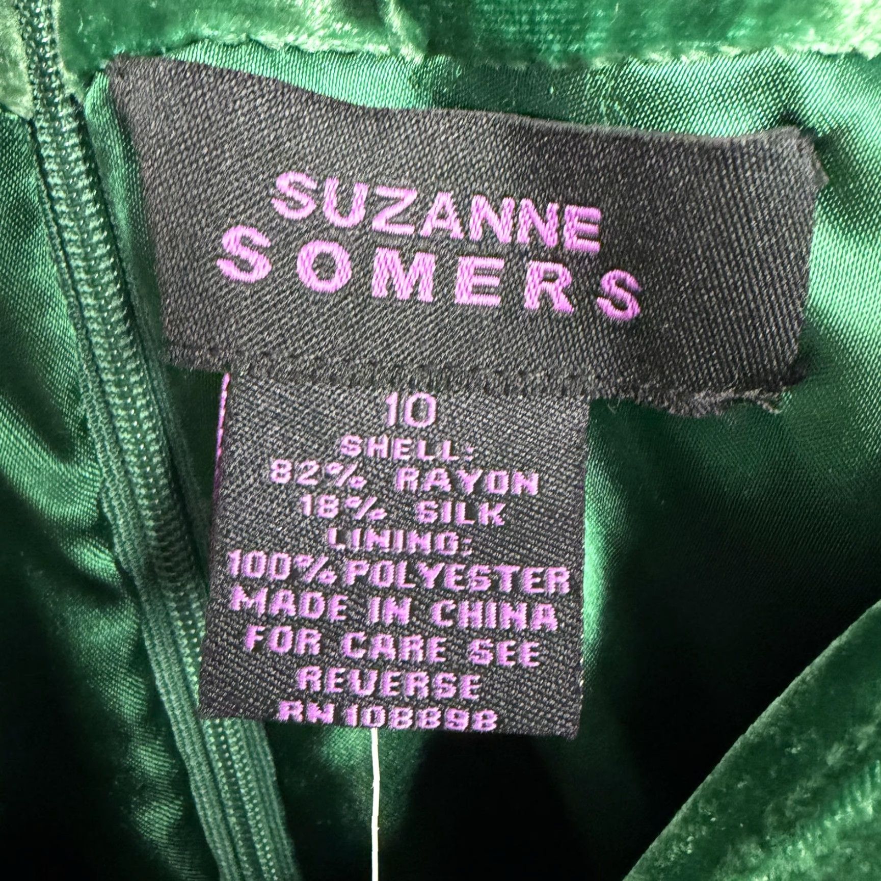 Velvet VINTAGE Suzanne Somers Emerald Green Velvet Slip Dress 10 Women Knee Length Party Cocktail Sleeveless V-Neck Strappy Adjustable Lined Zip Womens Size L / US 10 / IT 46 - 6 Thumbnail