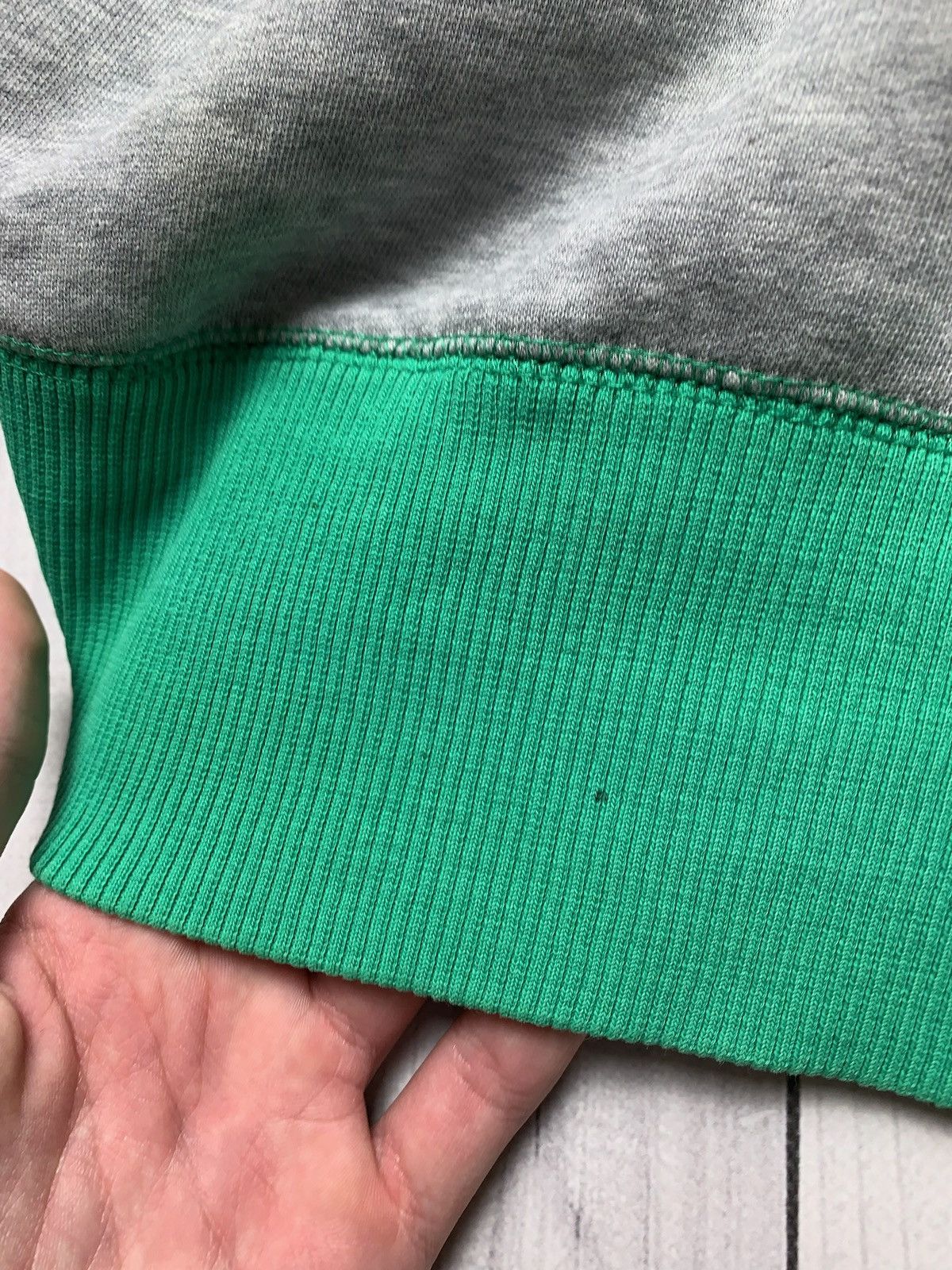 Nike × Vintage Vintage Nike Celtic soccer sweatshirt logo size L Size US L / EU 52-54 / 3 - 8 Thumbnail