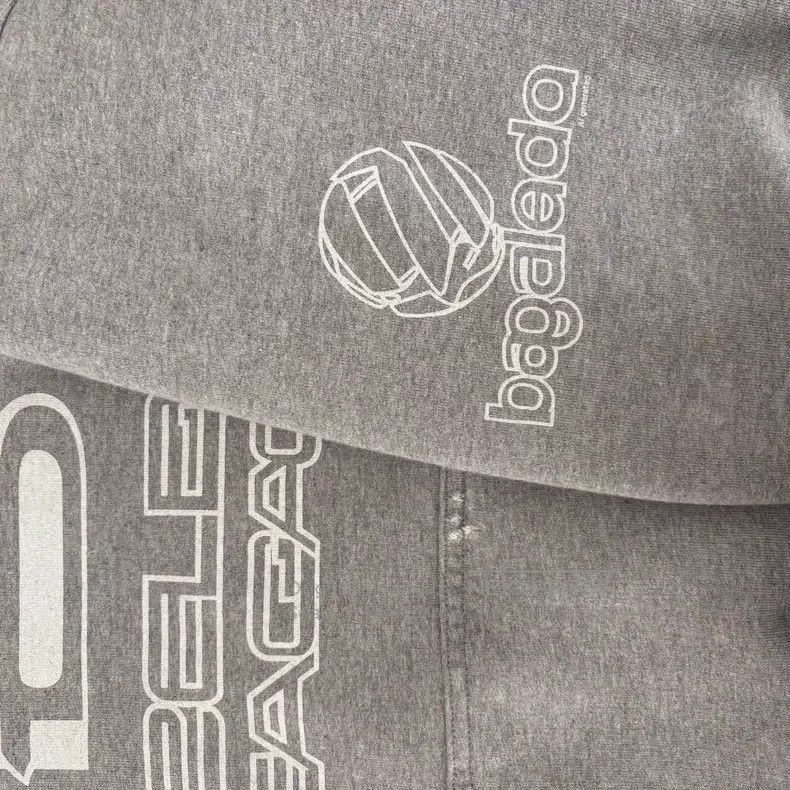 Balenciaga Balenciaga Letter Logo Printed Hooded Long Sleeve Sweatshi Size US M / EU 48-50 / 2 - 7 Thumbnail