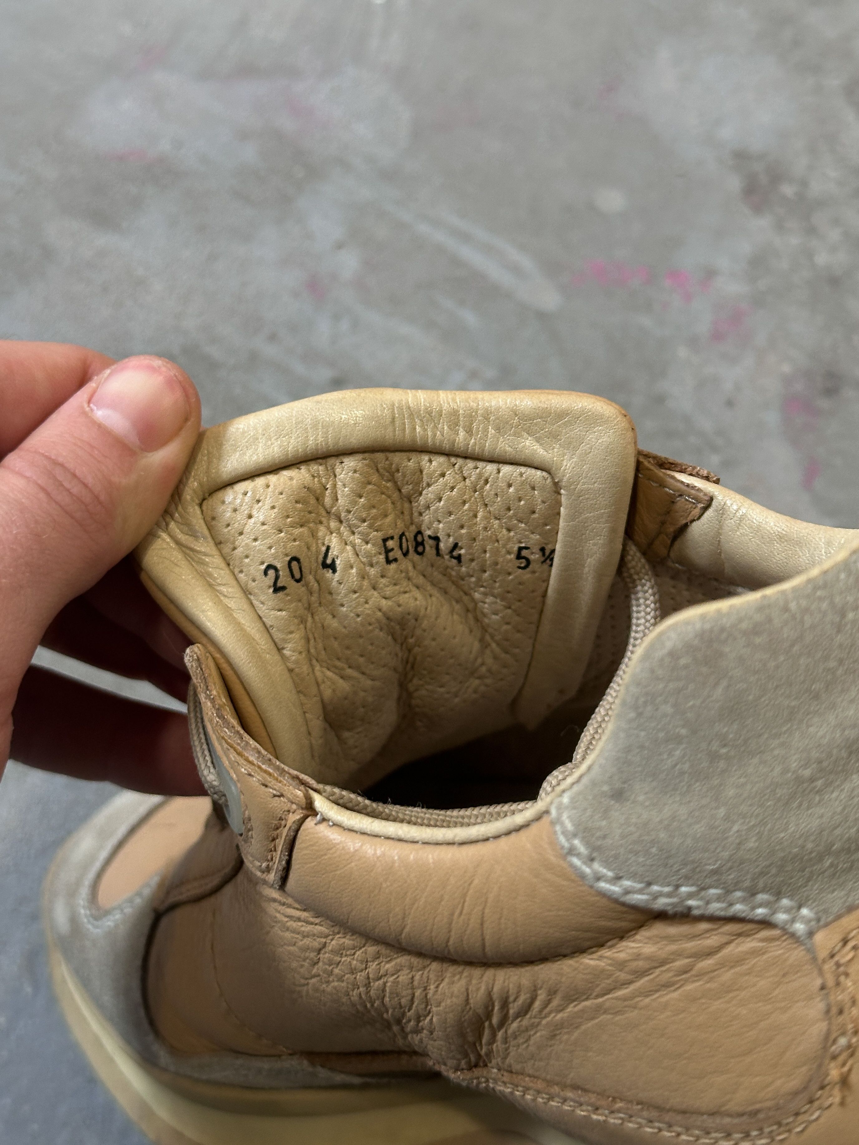 Vintage Prada Low Runner Sneaker 25 cm
