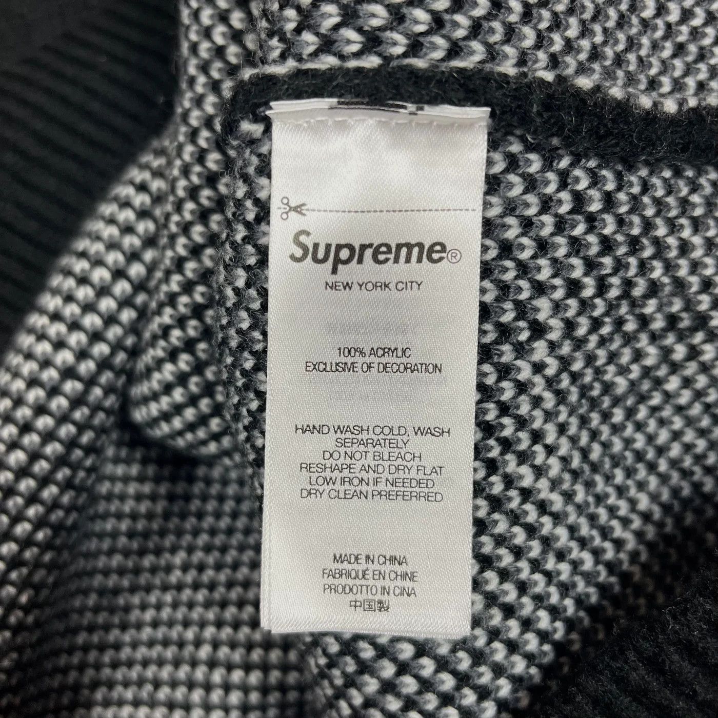 Supreme Supreme FW23 Blow Knit Black Crewneck Size US L / EU 52-54 / 3 - 5 Thumbnail