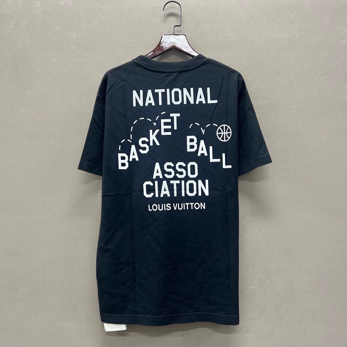 Louis Vuitton LV x NBA Logo Print Short Sleeve Tee 98 New S Size US S / EU 44-46 / 1 - 2 Thumbnail