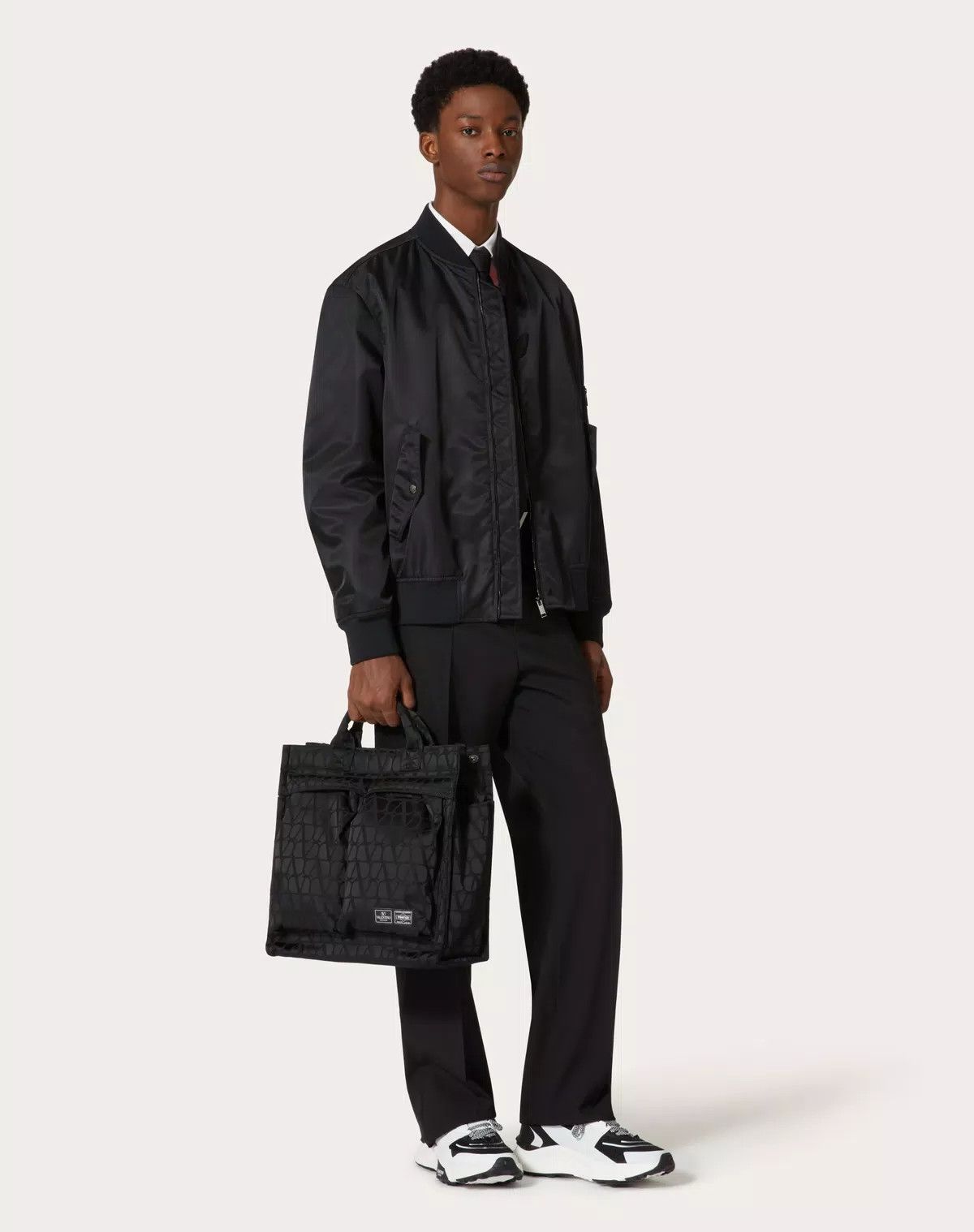 Valentino oc11z0725 Size: OS/ Porter 2way Vertical Tote Bag in Black Size ONE SIZE - 8 Thumbnail