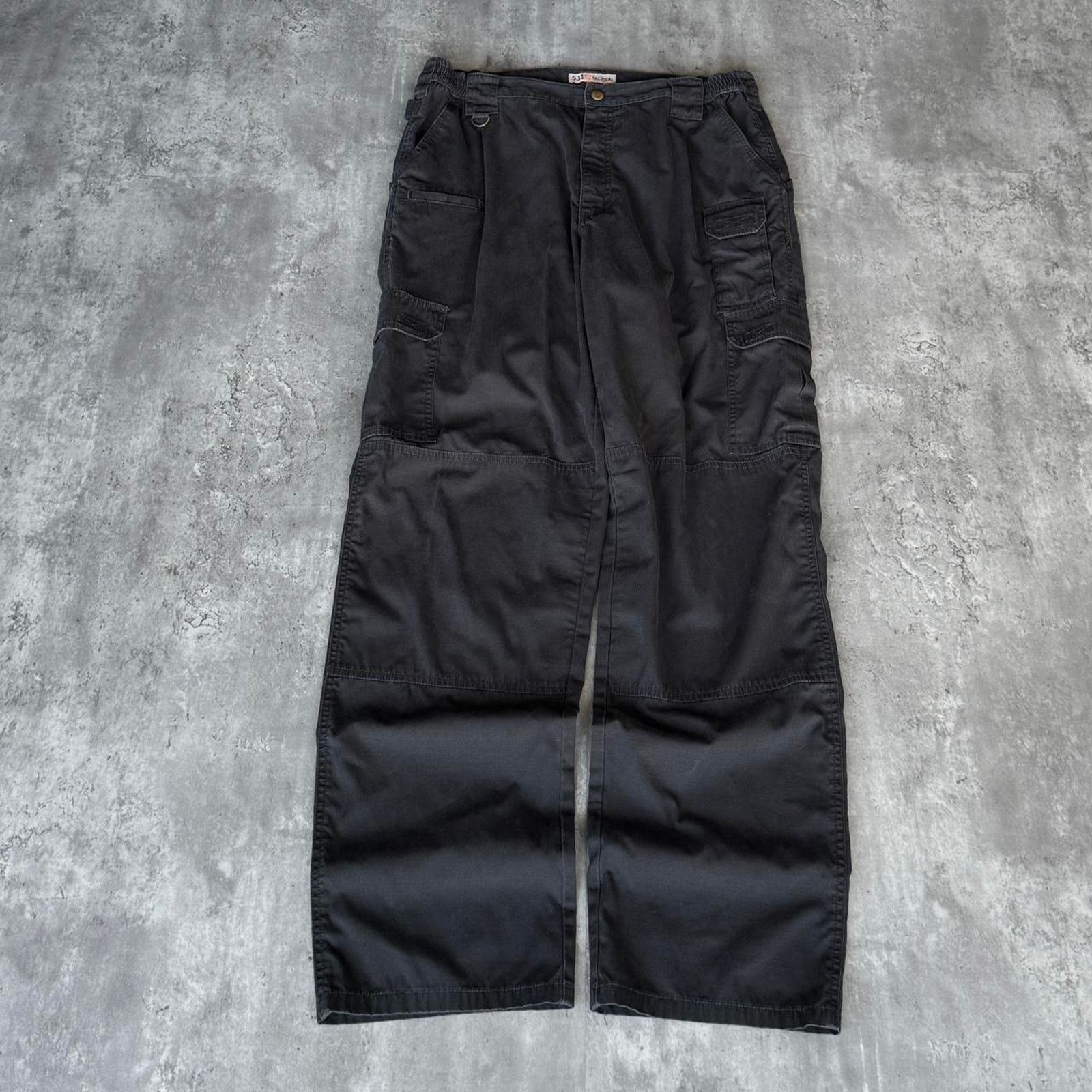 5.11 × Carhartt × Vintage Vintage Y2K 5.11 Tactical Black Cargo Utility Tech Pants Size US 36 / EU 52 - 1 Thumbnail
