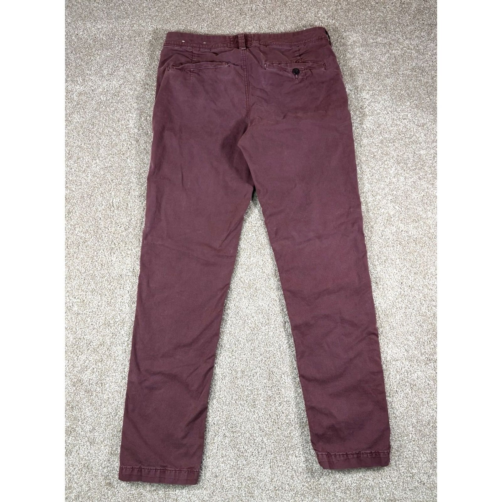 American Eagle Outfitters American Eagle Pants Slim Extreme Flex Chinos Men 30 x 32 Red Maroon Slim Flat Front Regular Inseam 29 in Size US 30 / EU 46 - 8 Thumbnail
