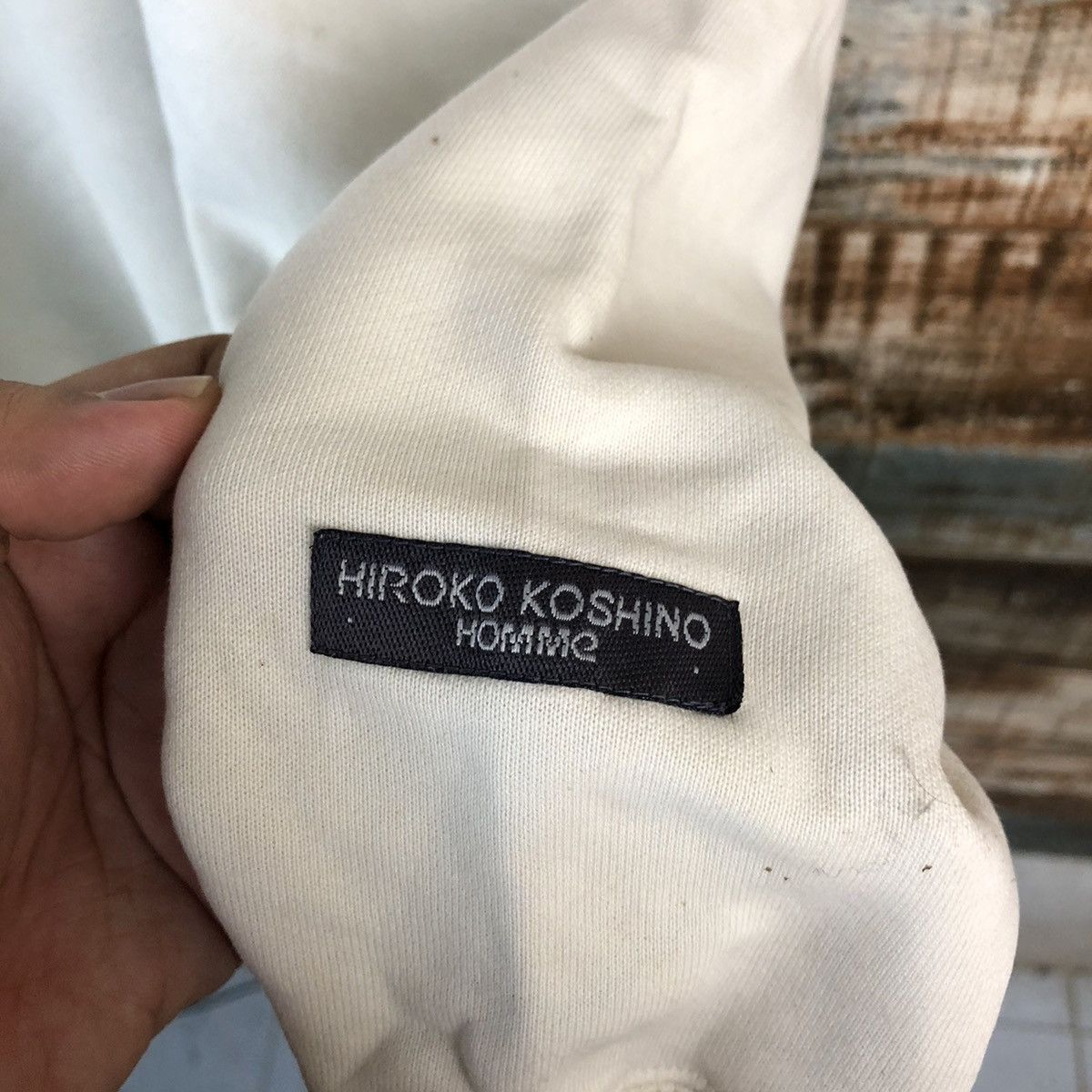 Hiroko Koshino Homme Hiroko Koshino Homme White Sweatshirt #A2289 Size US L / EU 52-54 / 3 - 18 Thumbnail