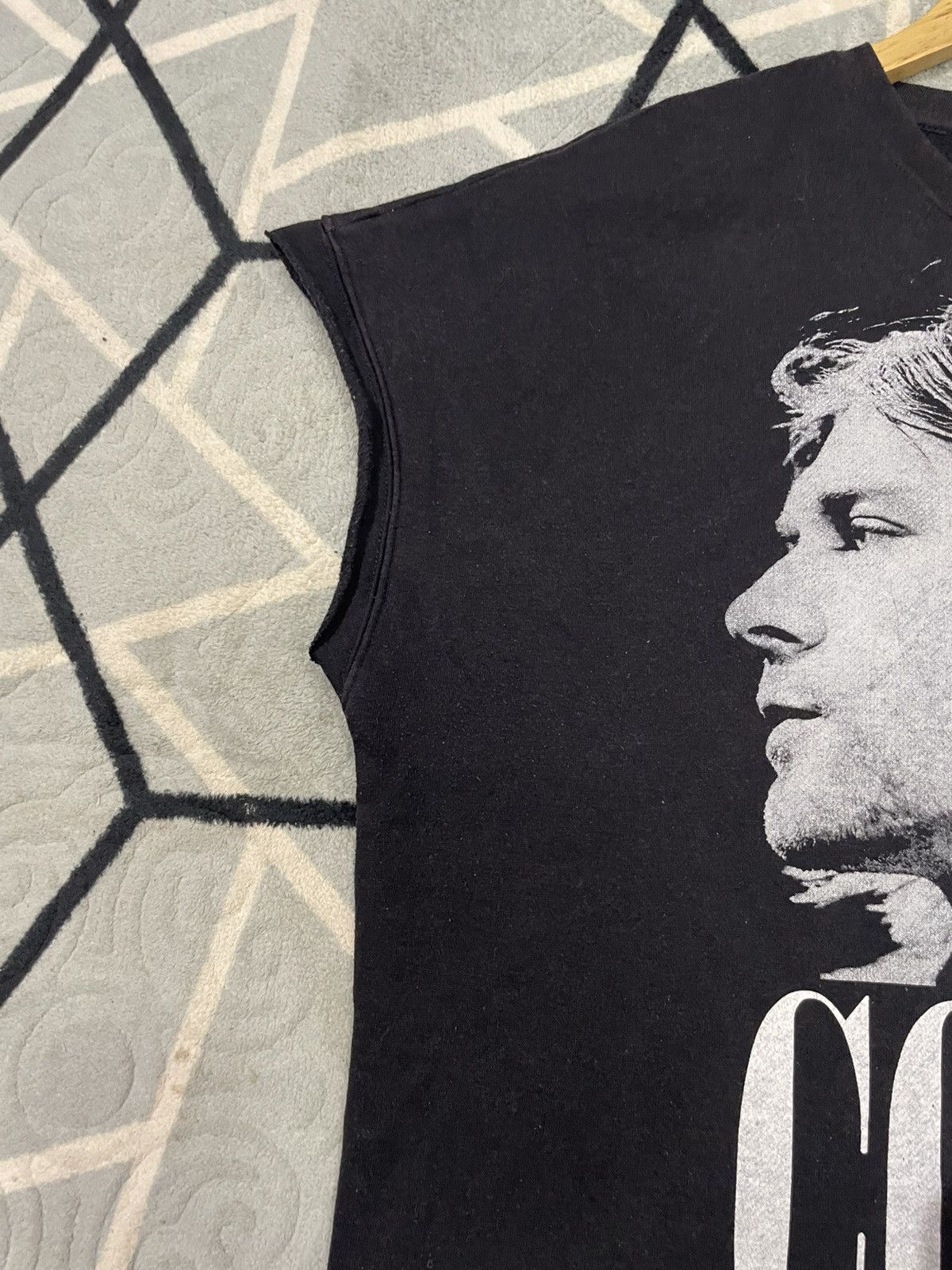 Band Tees × Vintage Vintage Kurt Cobain Sweashirt Sleveless Size US M / EU 48-50 / 2 - 6 Thumbnail