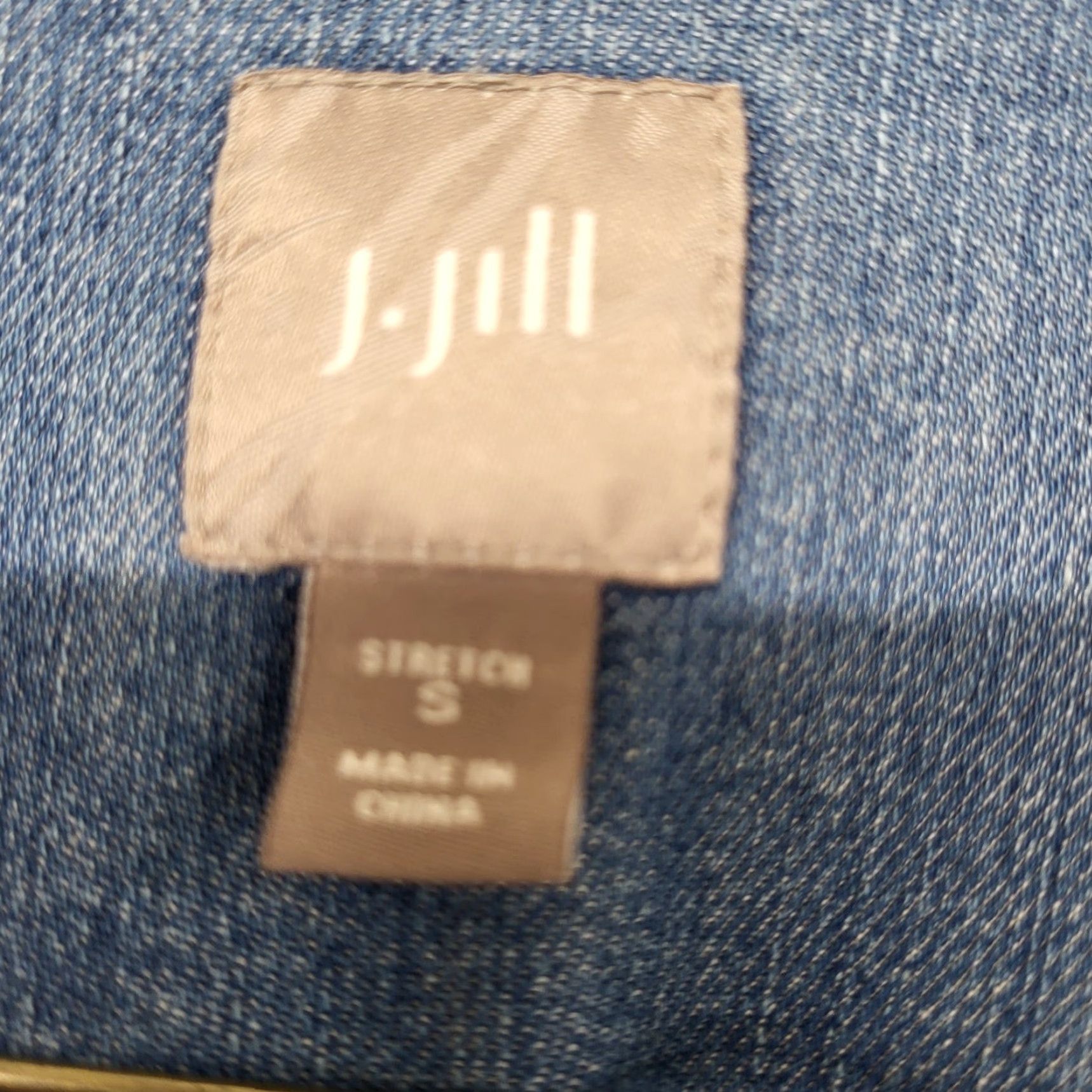 J. Jill J. Jill Denim Trucker Jacket Womens Size S Blue Cotton Stretch Button Up Pocket Jacket Size S / US 4 / IT 40 - 2 Thumbnail