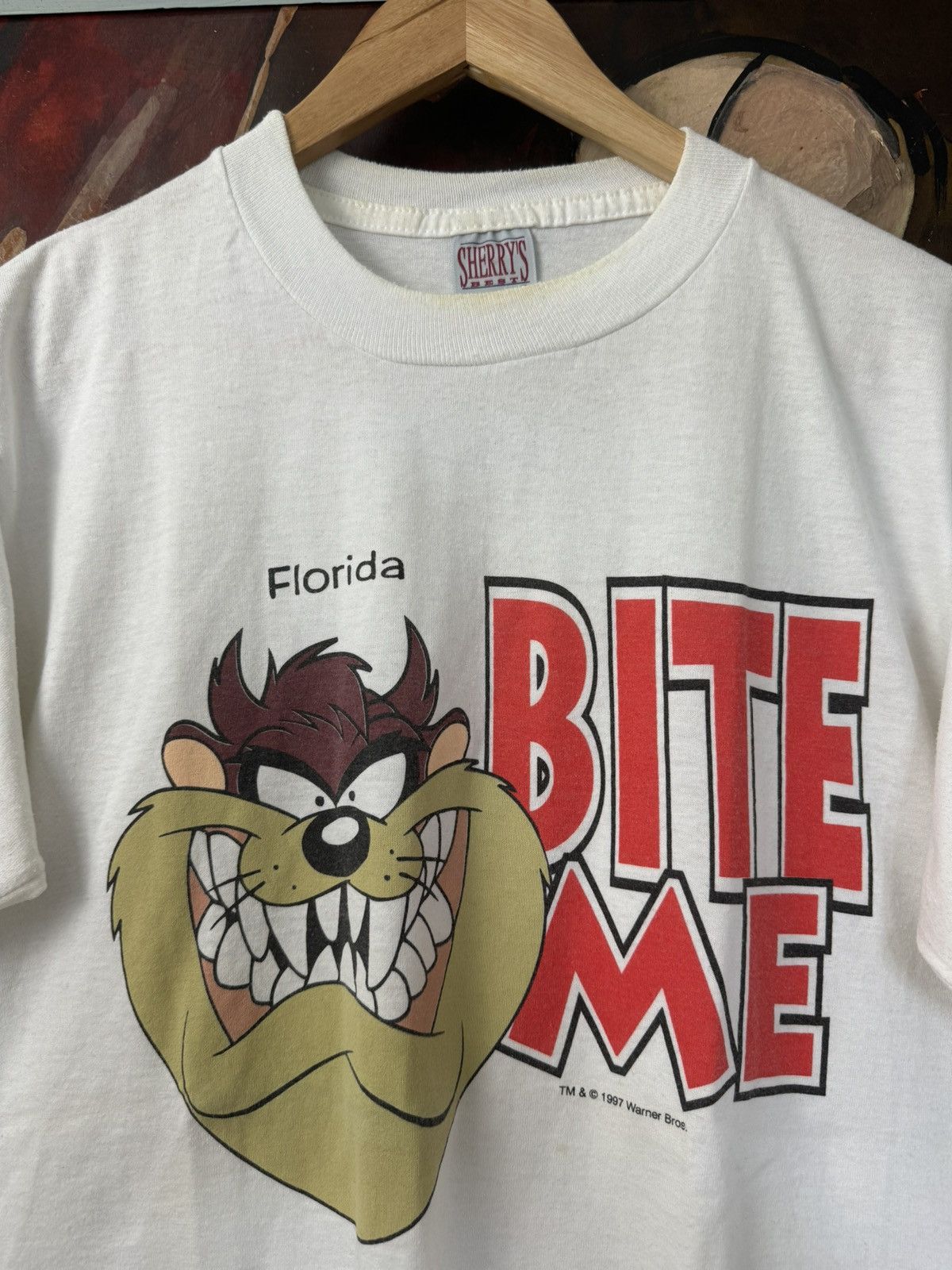 Vintage Vintage 1997 Looney Tunes Tazmanian Devil 90s Bite Me Tee Size US M / EU 48-50 / 2 - 2 Thumbnail