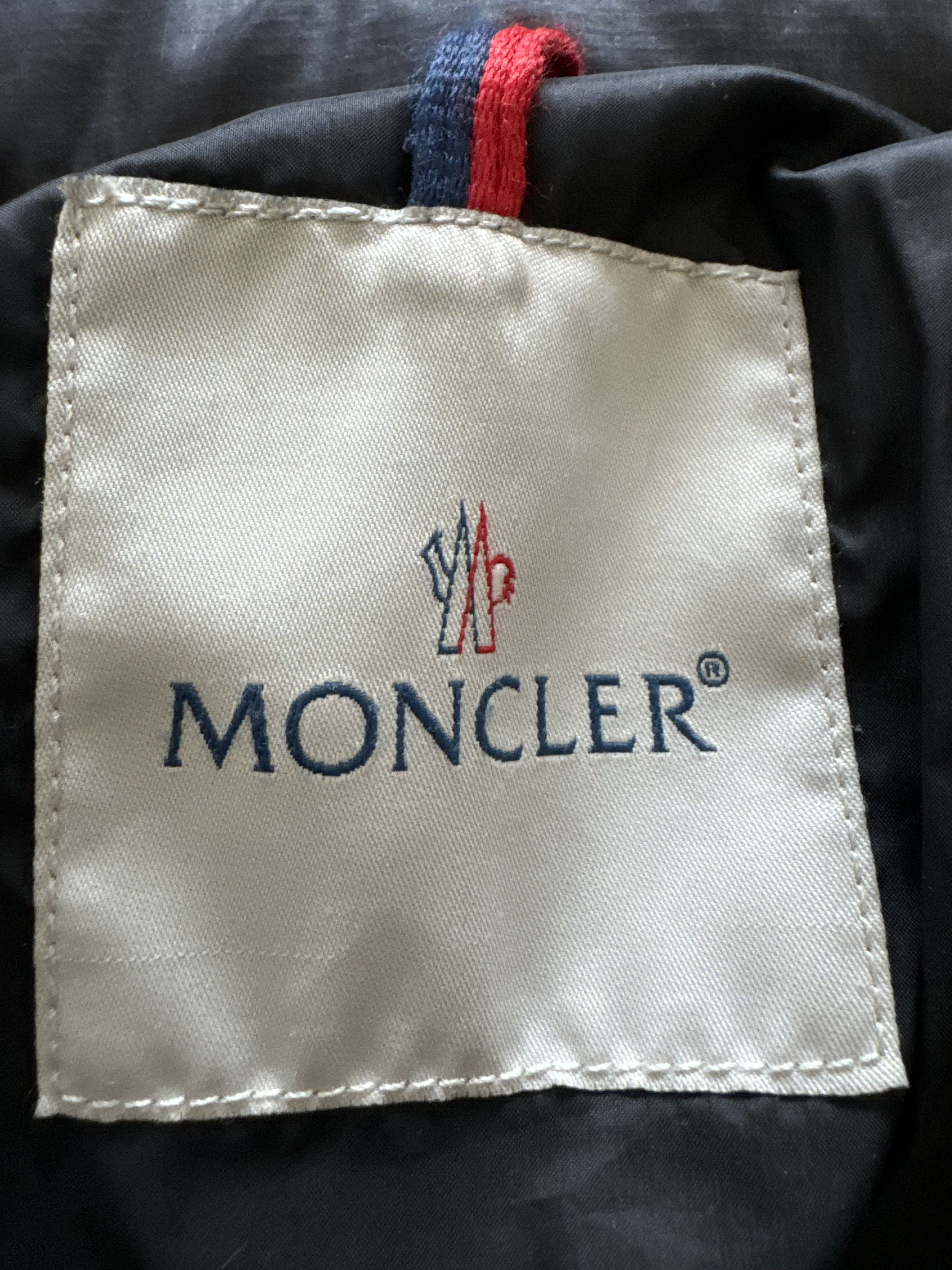 Moncler moncler black puffer jacket with front pockets Size US XL / EU 56 / 4 - 14 Thumbnail