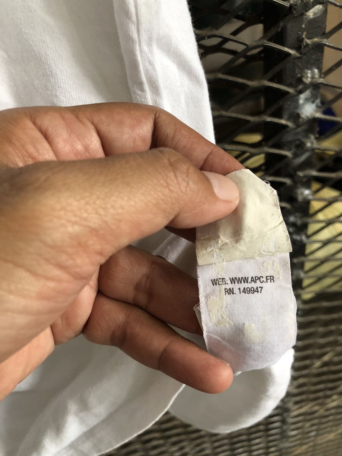 A.P.C. A.P.C x RTH SOMOS IGUALES SHIRT Size US L / EU 52-54 / 3 - 5 Thumbnail