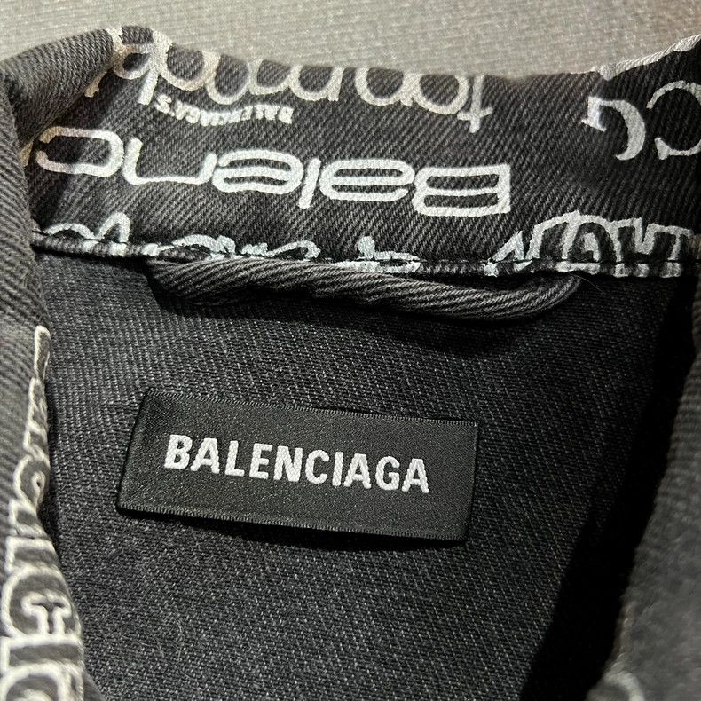 Balenciaga Balenciaga Black and white TV show barrage print letter de Size US S / EU 44-46 / 1 - 5 Thumbnail