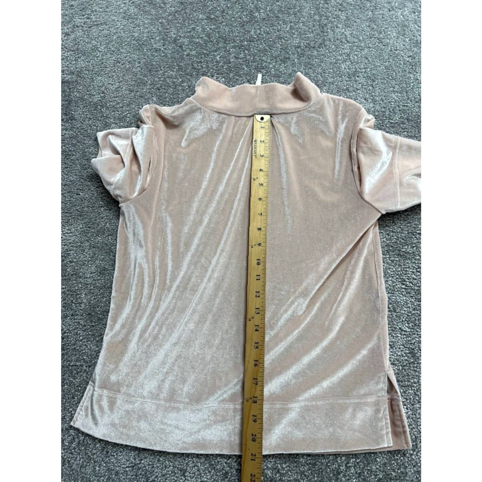 Anthropologie Anthropologie Blouse Shirt Women S Pink Velvet Knit Mock Neck Short Sleeve Slit Hem Classic Easy Care Size S / US 4 / IT 40 - 4 Thumbnail