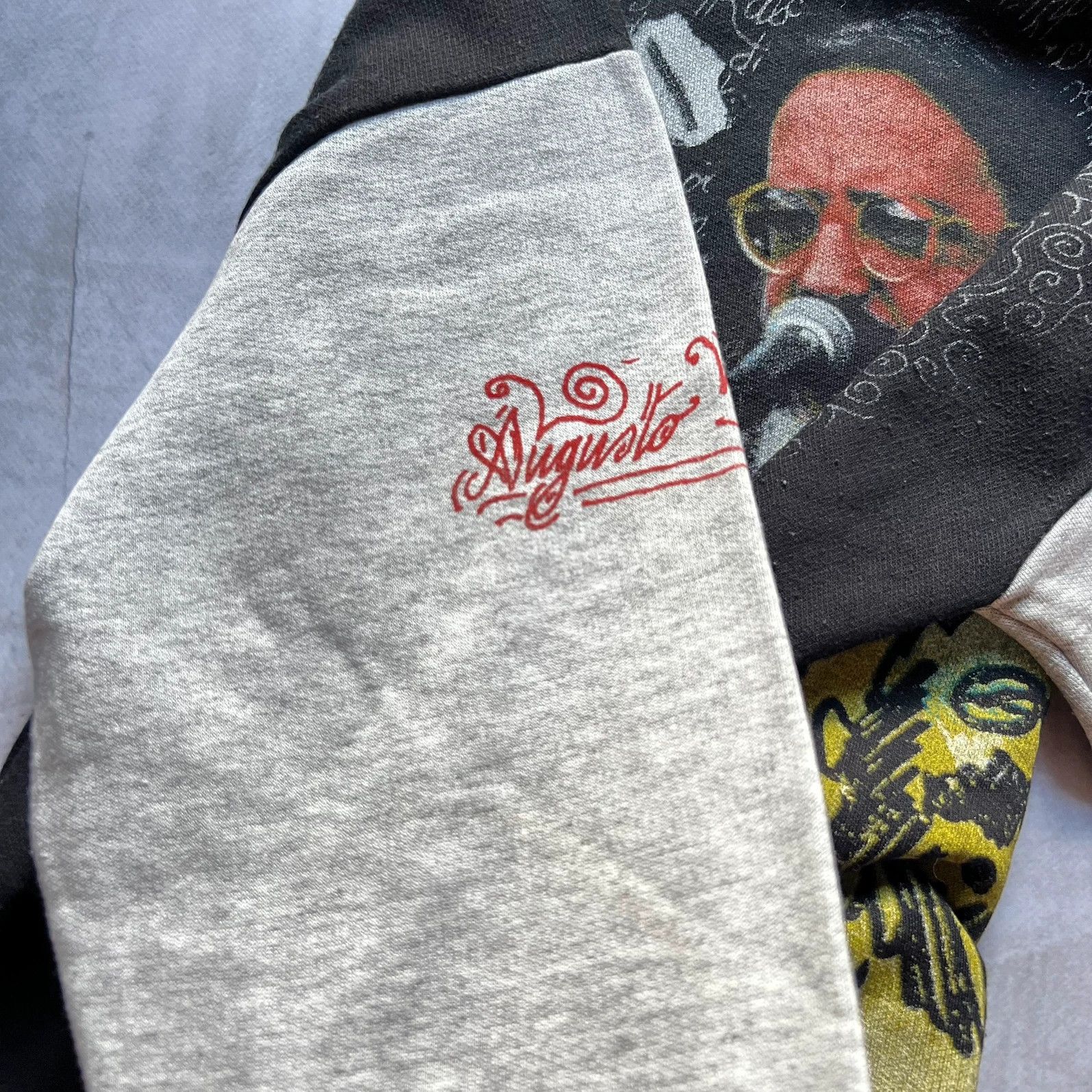Band Tees vintage 1992 I Nomadi Augusto Daolio hoodie sweatshirt 90s 80s band tee rocker retro tour group Size US XL / EU 56 / 4 - 7 Thumbnail