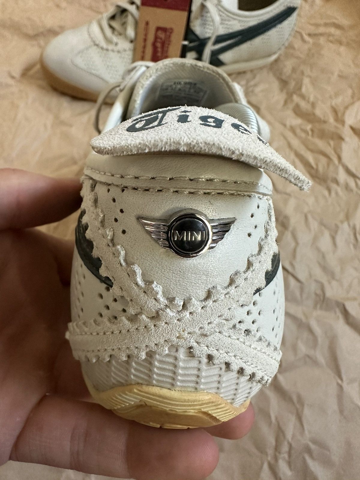 BMW × Japanese Brand × Onitsuka Tiger 🔥 Very Rare Onitsuka Tiger x BMW Mini Mexico 66 2007 Size US 8.5 / EU 41-42 - 6 Thumbnail