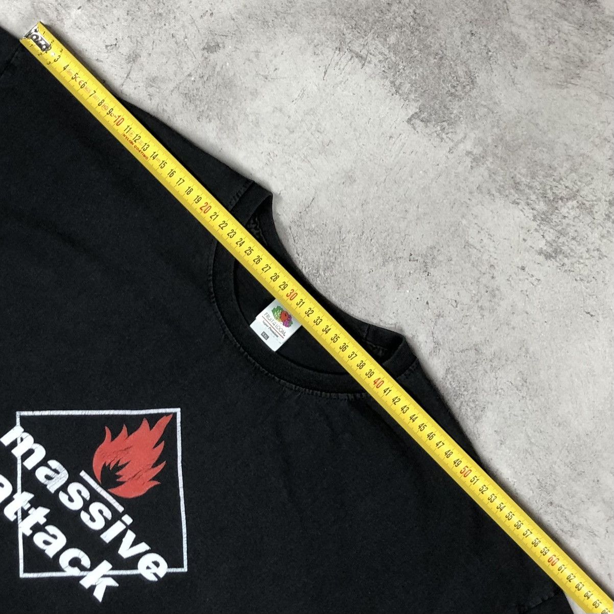 Vintage Vintage Massive Attack Blue Lines Tee Size US XXL / EU 58 / 5 - 17 Thumbnail