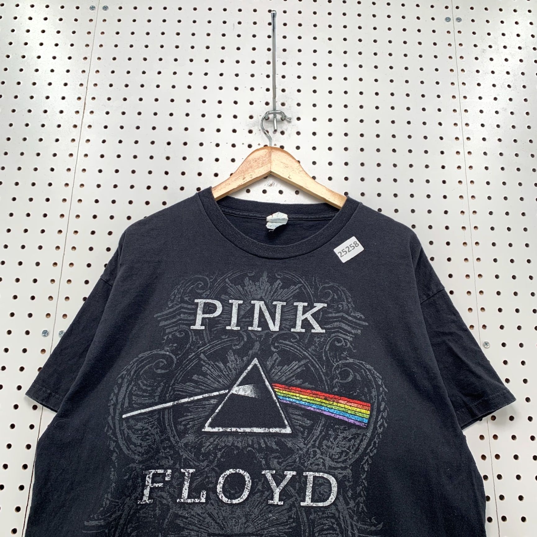 Delta Pink Floyd Shirt Black Dark Side Of The Moon Music Band Tee Adult XL 24x28 Mens Size US XL / EU 56 / 4 - 2 Thumbnail