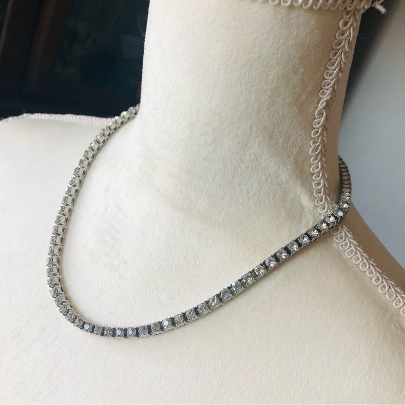 Jewelry Tennis prong set clear glass stone silver plated necklace Size ONE SIZE - 8 Thumbnail