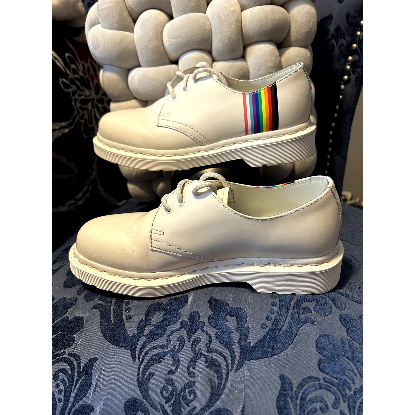 Dr. Martens Dr Martens Pride White Oxford Size 8/EU 39 Size US 8 / IT 38 - 2 Thumbnail