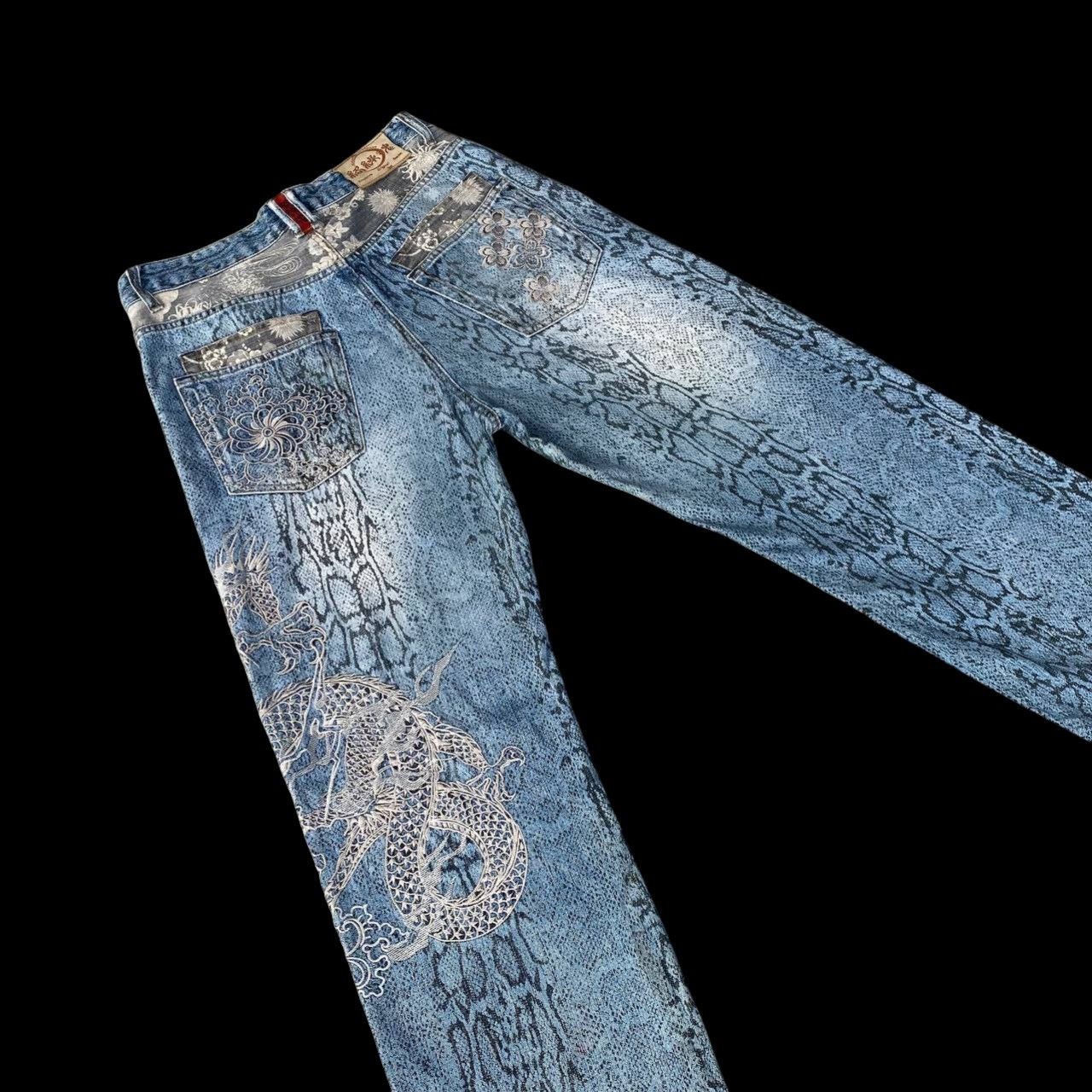 Karakuri Tamashii Rare Karakuri Tamashii Snakeskin Dragon Embroidered Distress Size US 33 - 14 Thumbnail