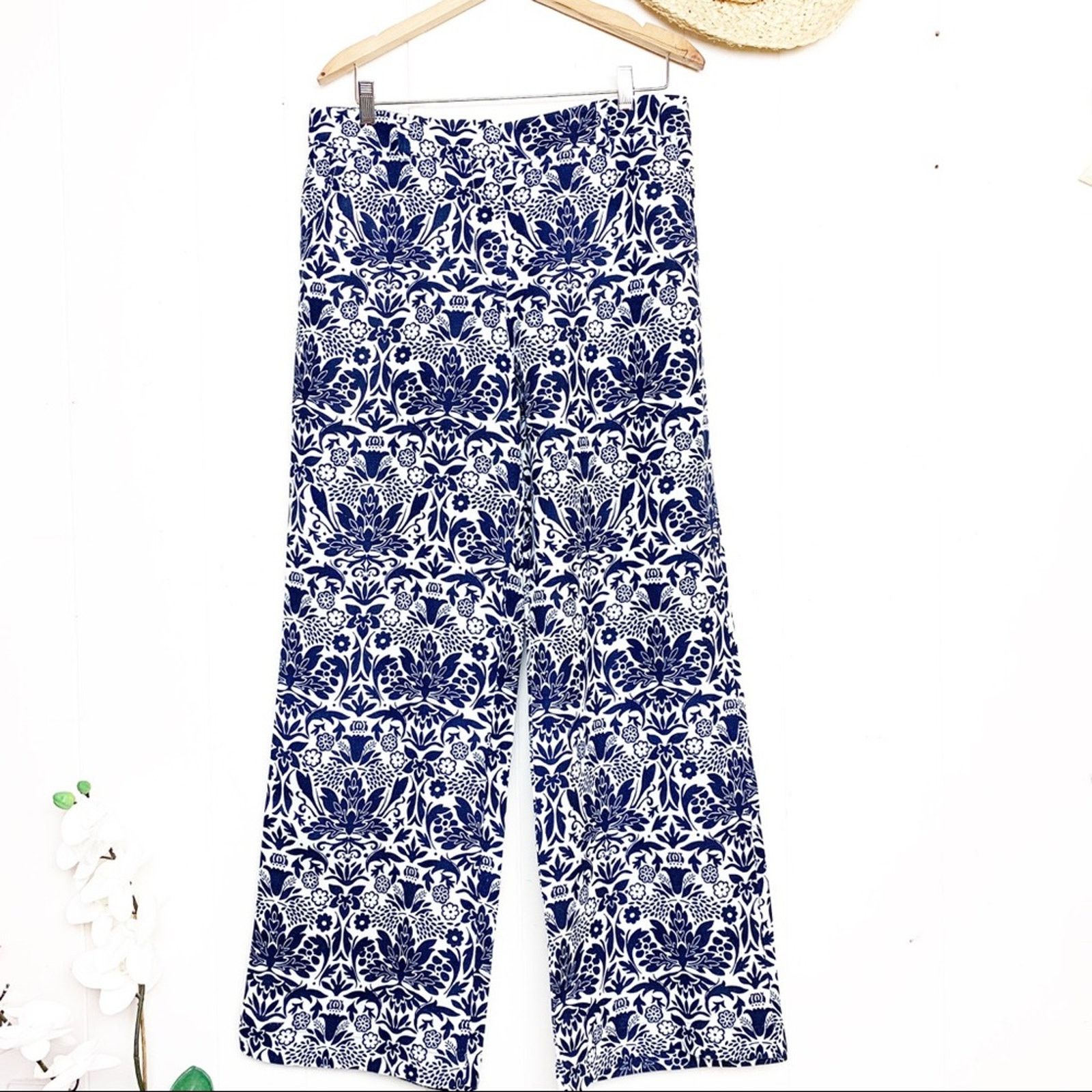 Loft Loft Linen Blend Blue & White Print Pull On Pants Women 6 Size 28" / US 6 / IT 42 - 1 Thumbnail