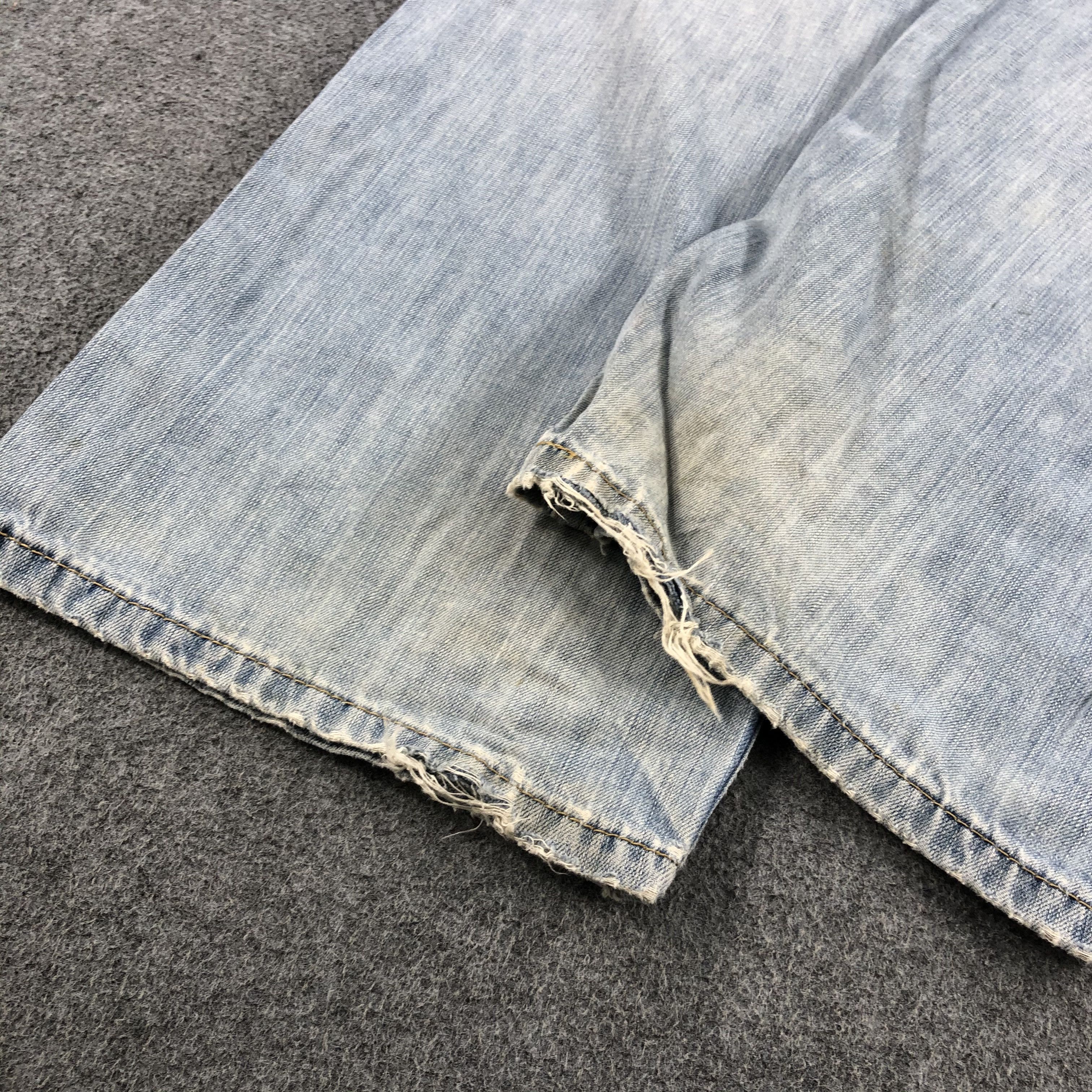 Levi's Vintage Light Wash Levis 569 Jeans-J1685 Size US 39 - 6 Thumbnail