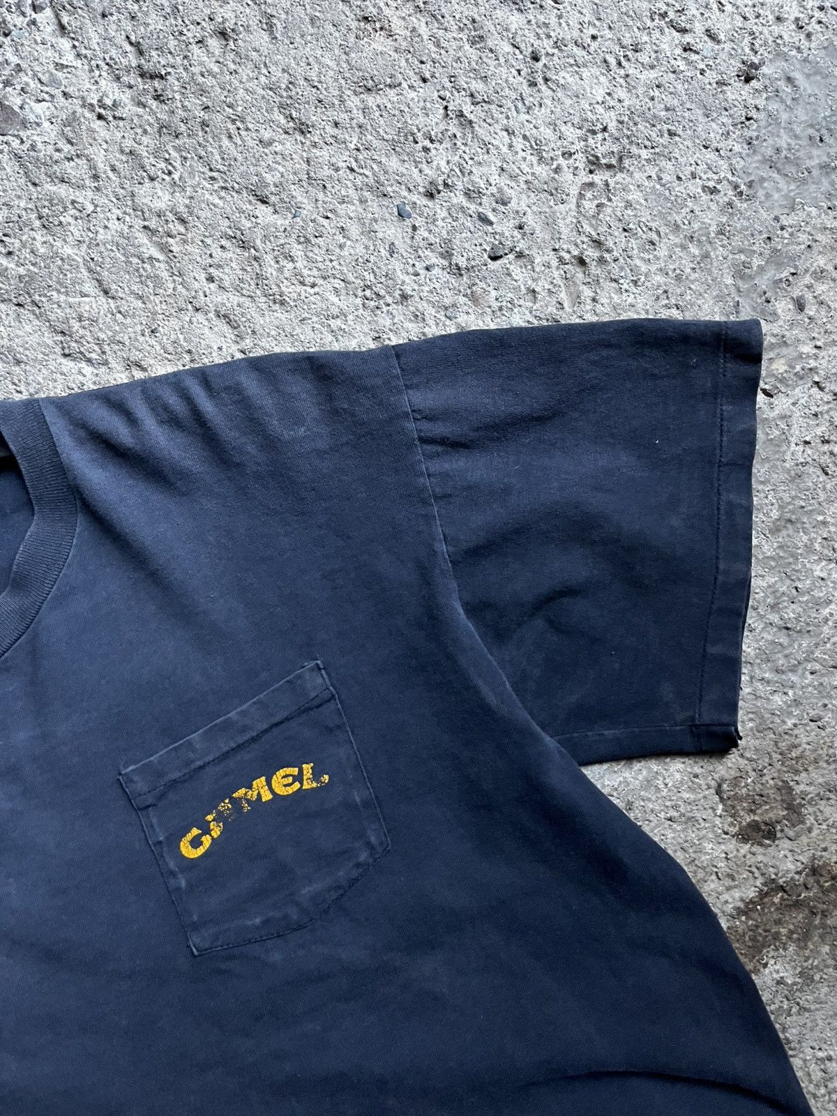 Camel Vintage 1987 Camel “Born to Be Smooth” Back Graphic Tee Size US L / EU 52-54 / 3 - 6 Thumbnail