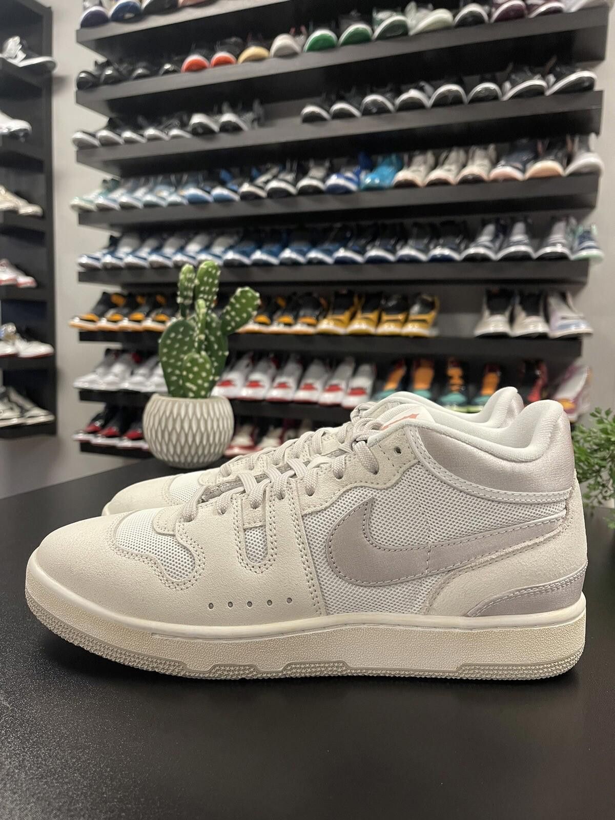Nike Size 10.5 - Nike Attack SP x Social Status Silver Linings Size US 10.5 / EU 43-44 - 1 Thumbnail