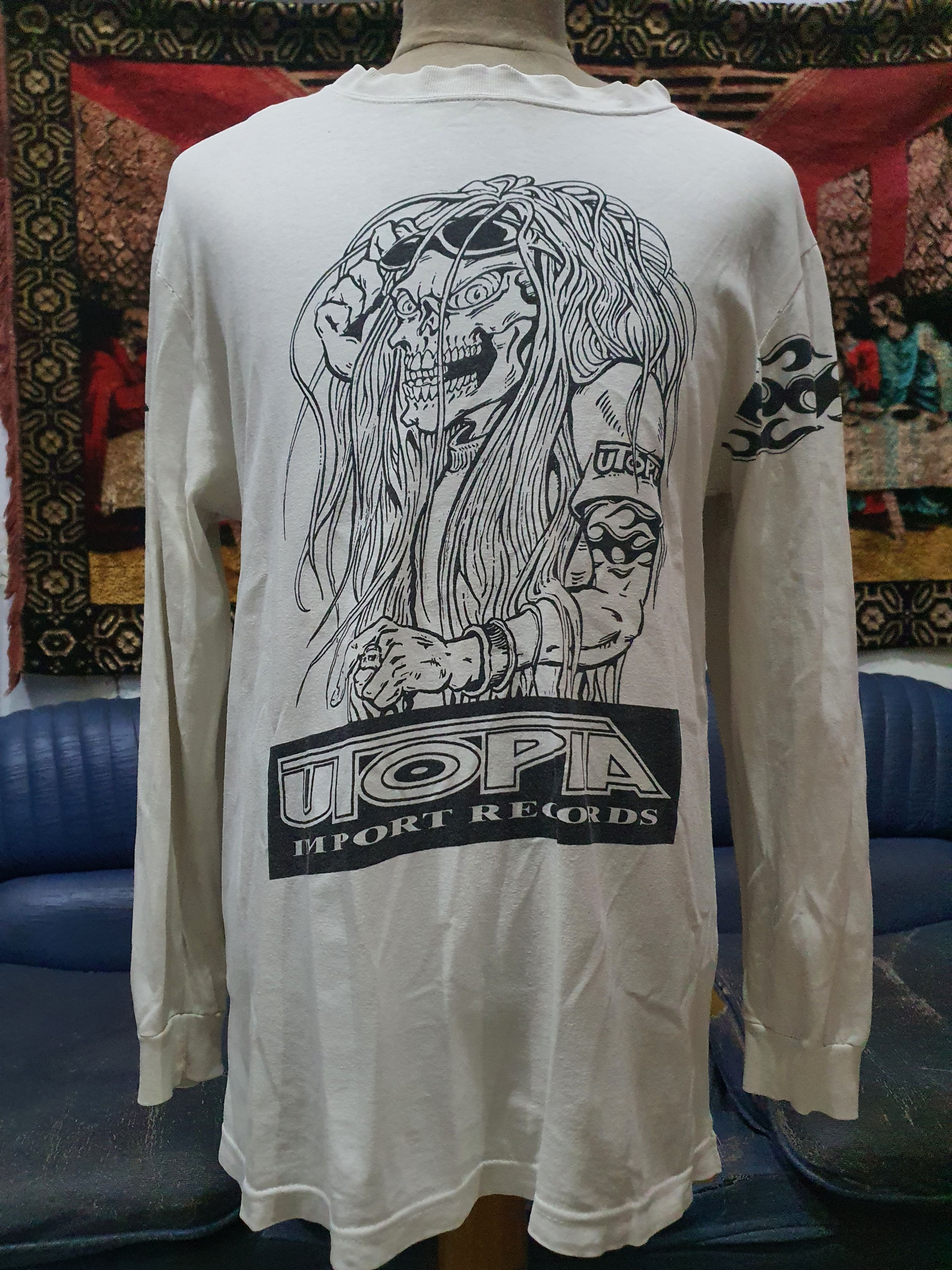 Band Tees Resize 90s Utopio import records The home of Heavy metal Size US M / EU 48-50 / 2 - 13 Thumbnail